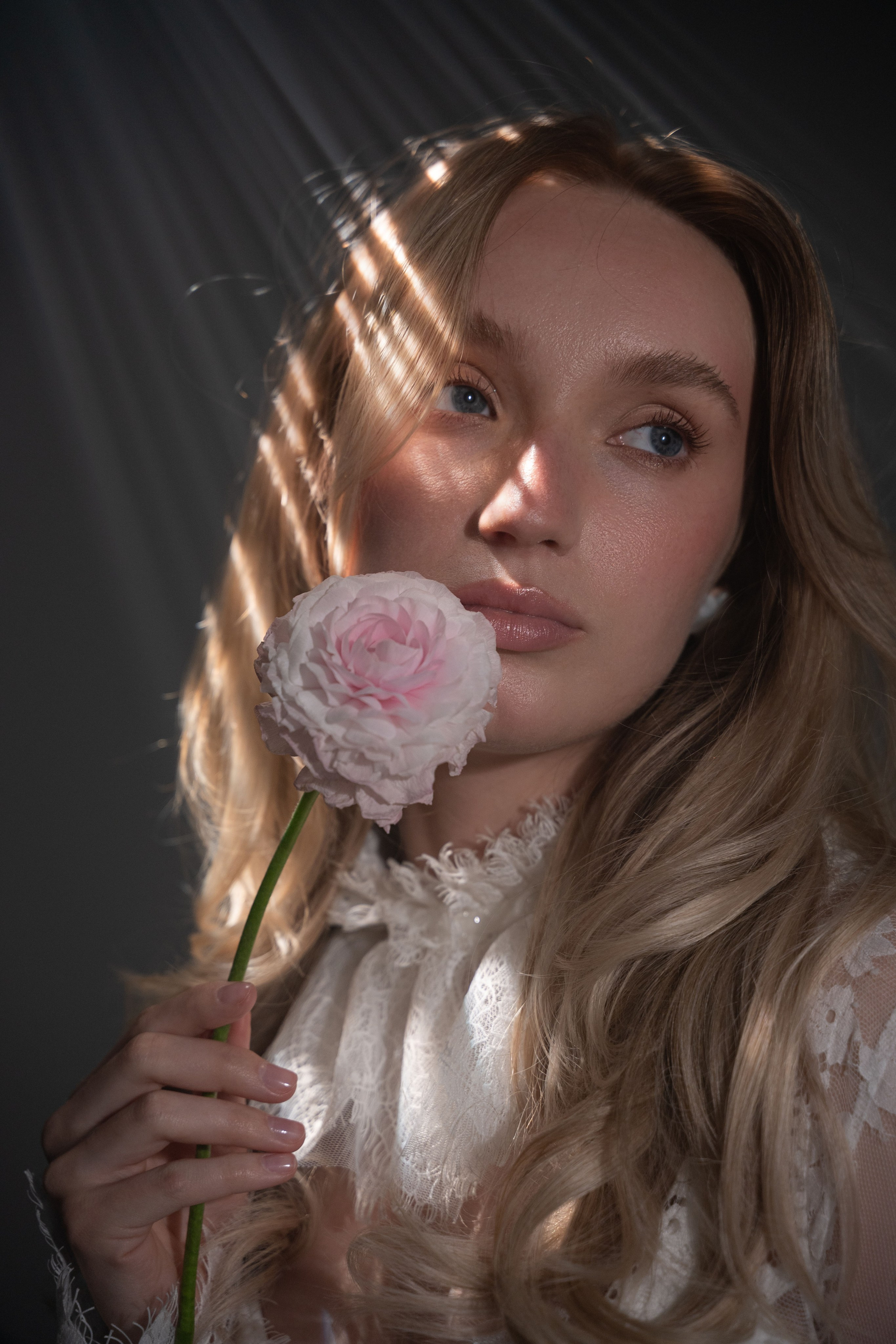 Студийная с искусственным освещением. Фотогрф видеомейкер Дарья Новикова