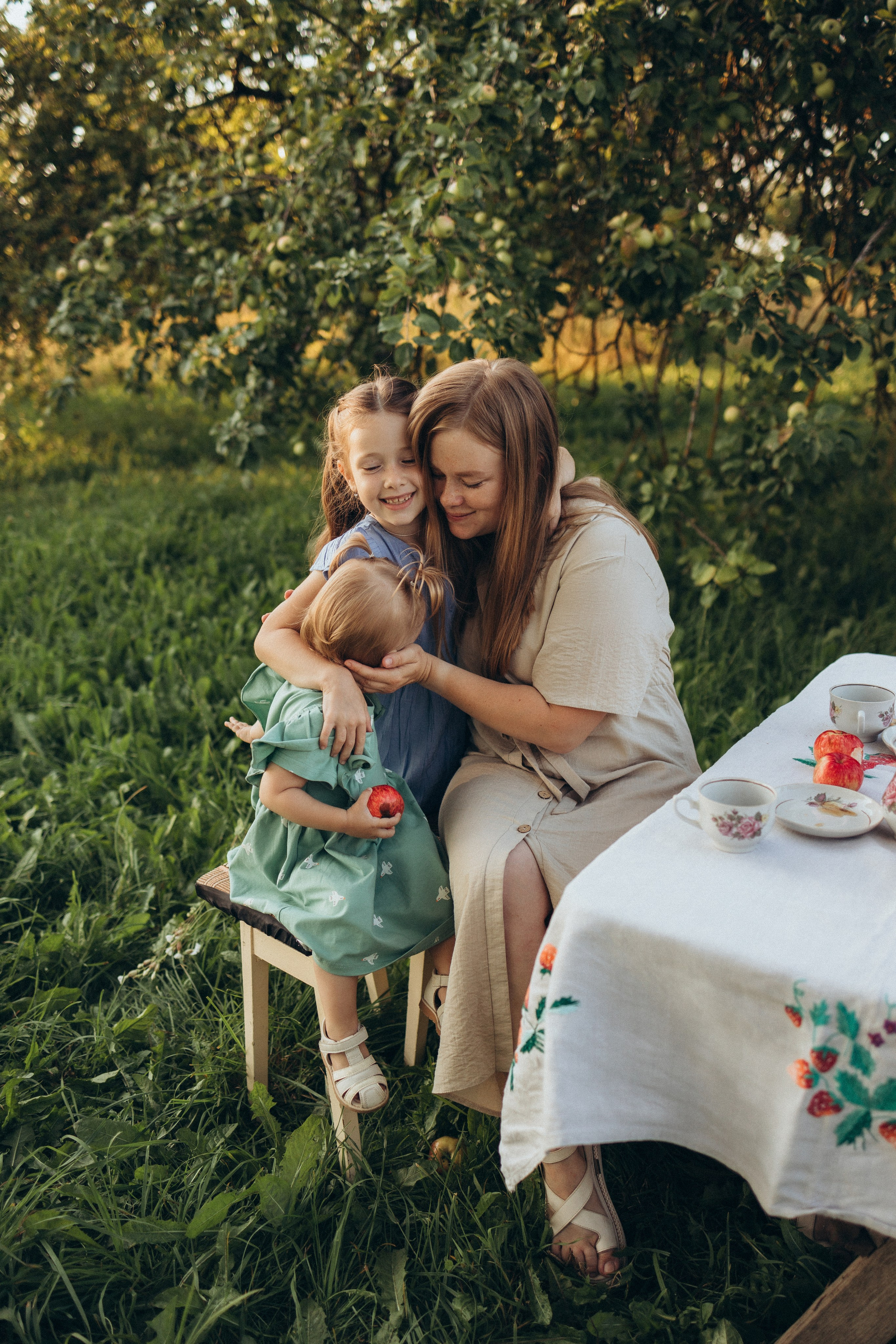 Чаепитие в саду. Фотограф Елена Рябцева