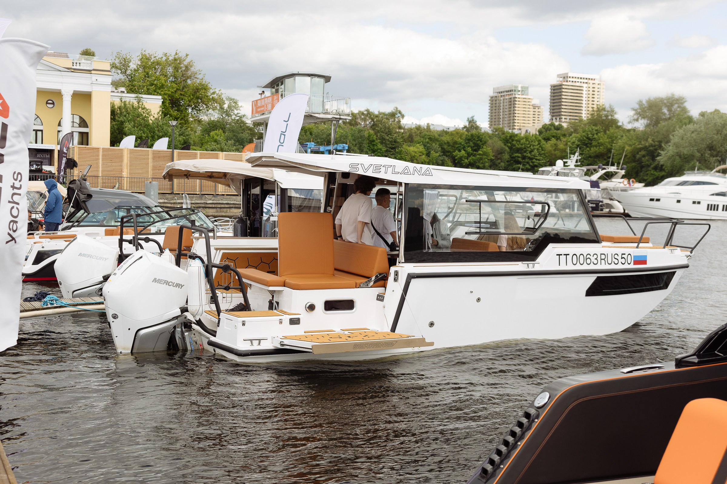 Выставка яхт и катеров. Ryal Yacht Club. Фотограф в Москве
