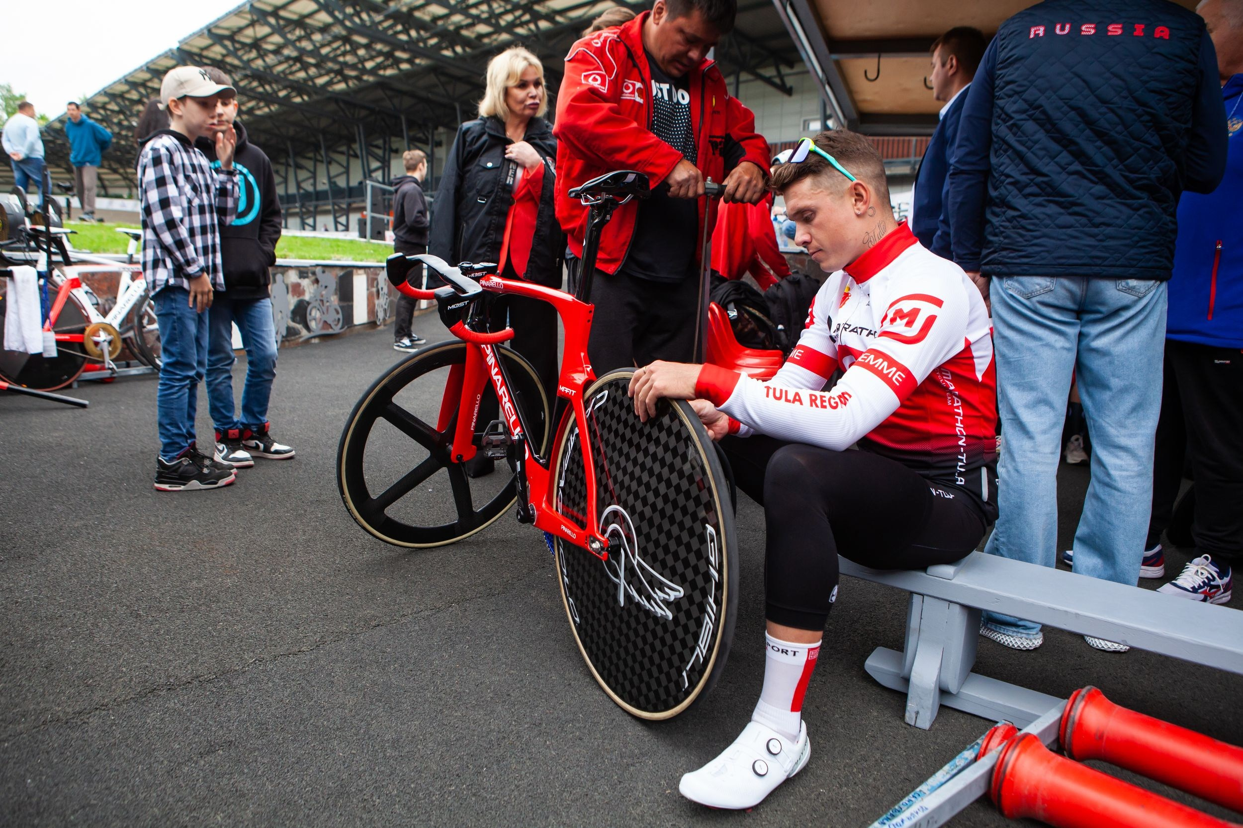 Соревнования по велоспорту «Большой приз Тулы» (19 мая 2023). Репортажный фотограф Алексей Пирязев