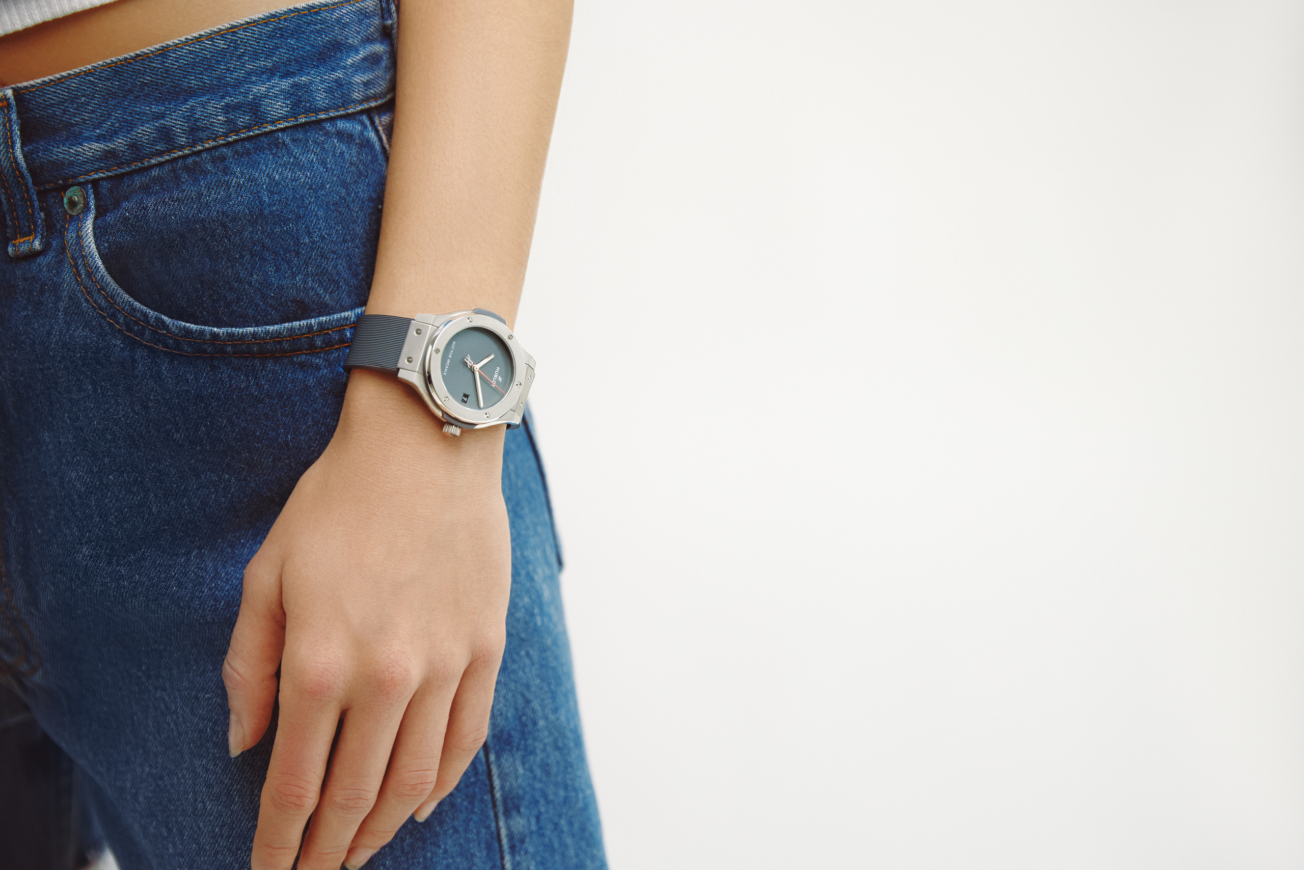 HUBLOT x HODINKEE. Beauty & fashion retoucher available worldwide Liya Embrace