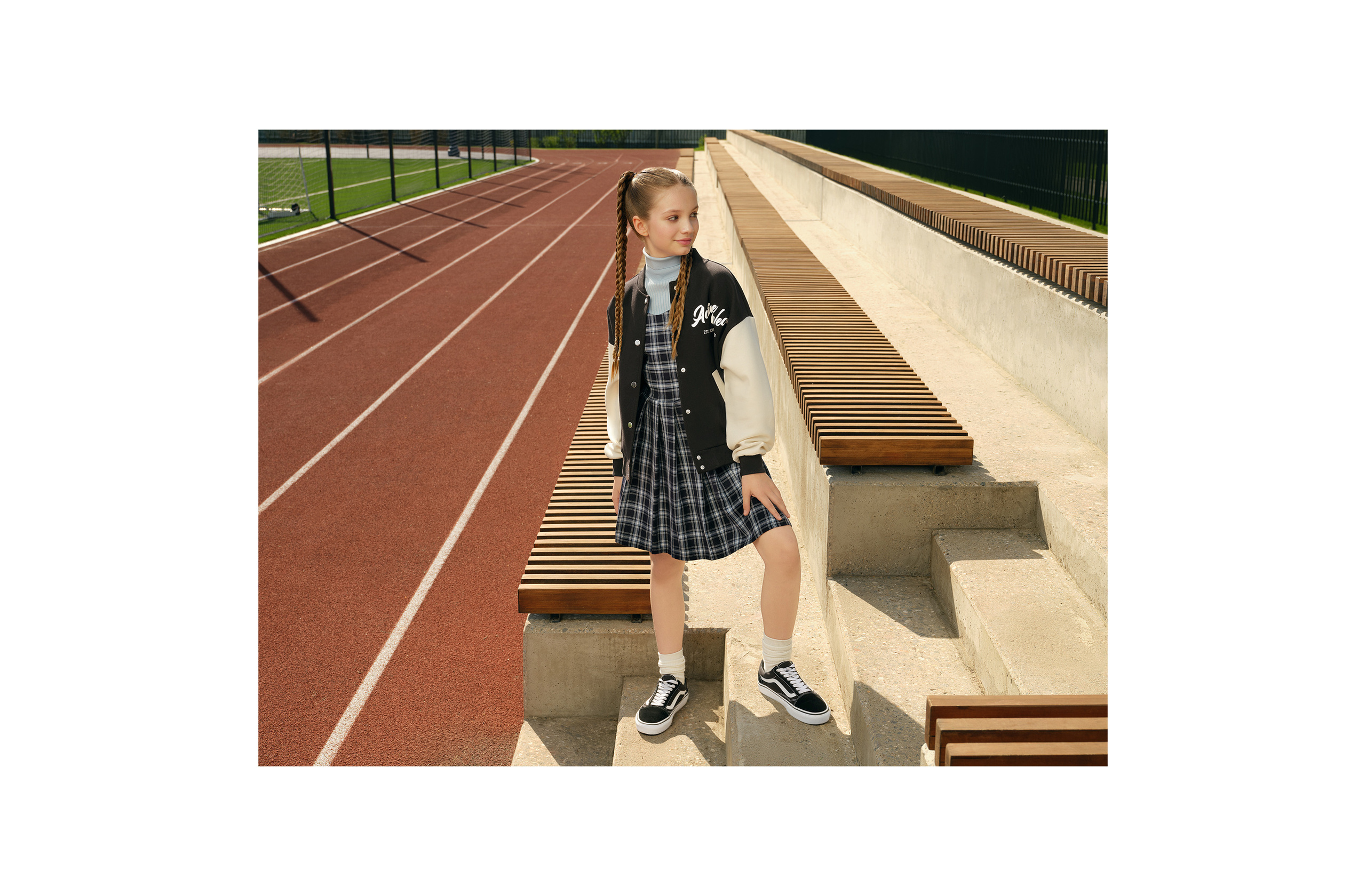 GLORIA JEANS | Autumn. Beauty & fashion retoucher available worldwide Liya Embrace