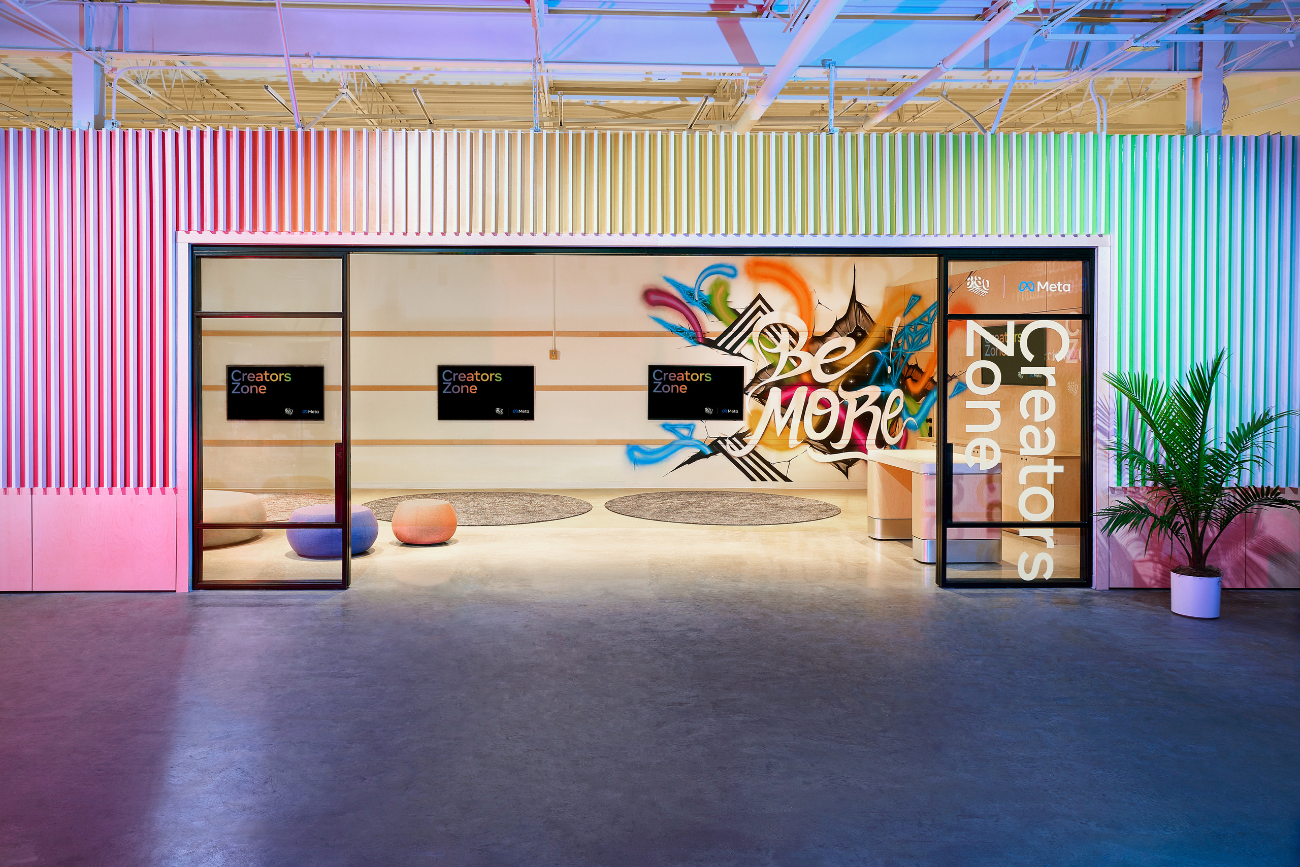 Meta | OCULUS. Beauty & fashion retoucher available worldwide Liya Embrace