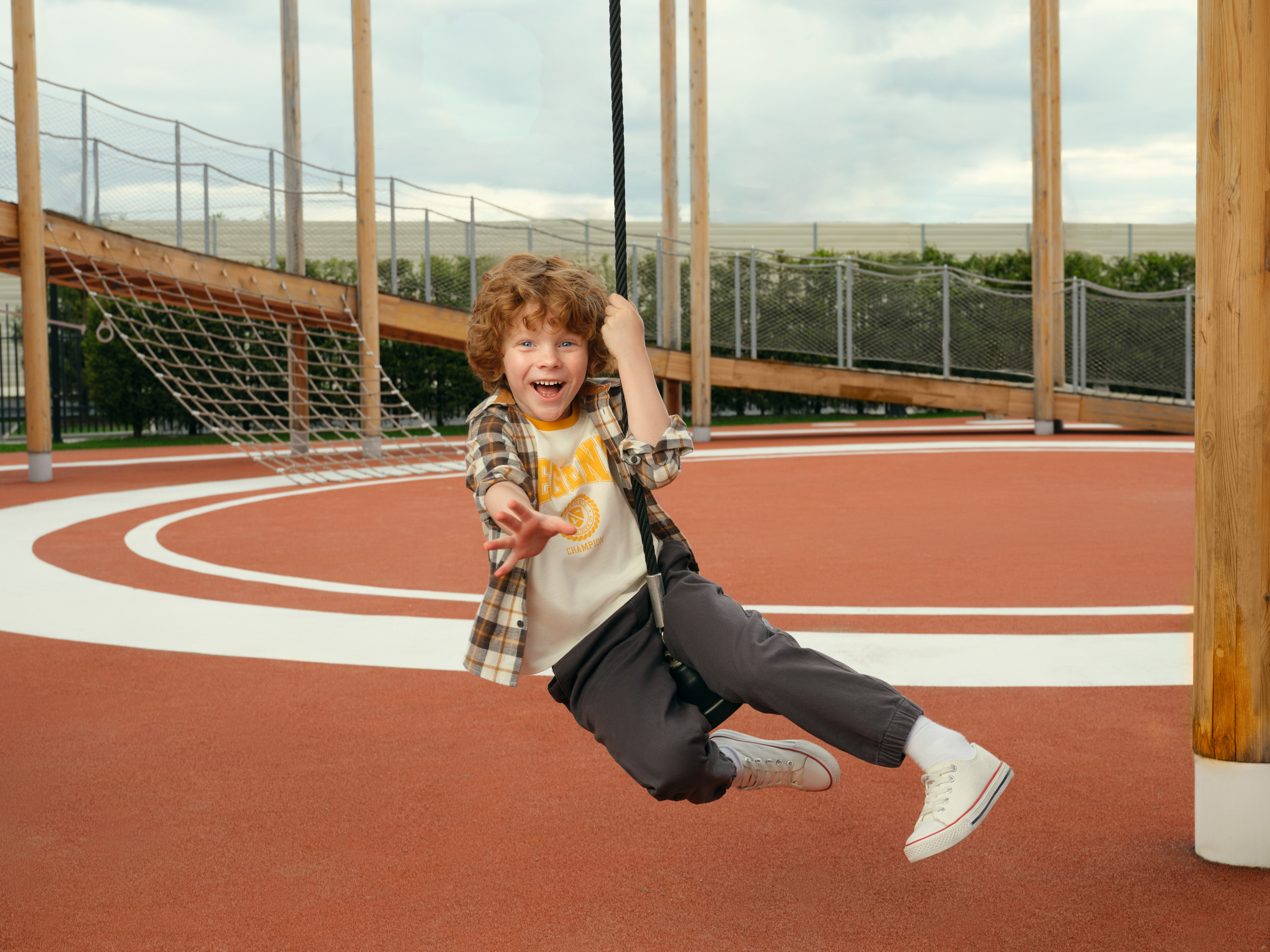 GLORIA JEANS | Autumn. Beauty & fashion retoucher available worldwide Liya Embrace