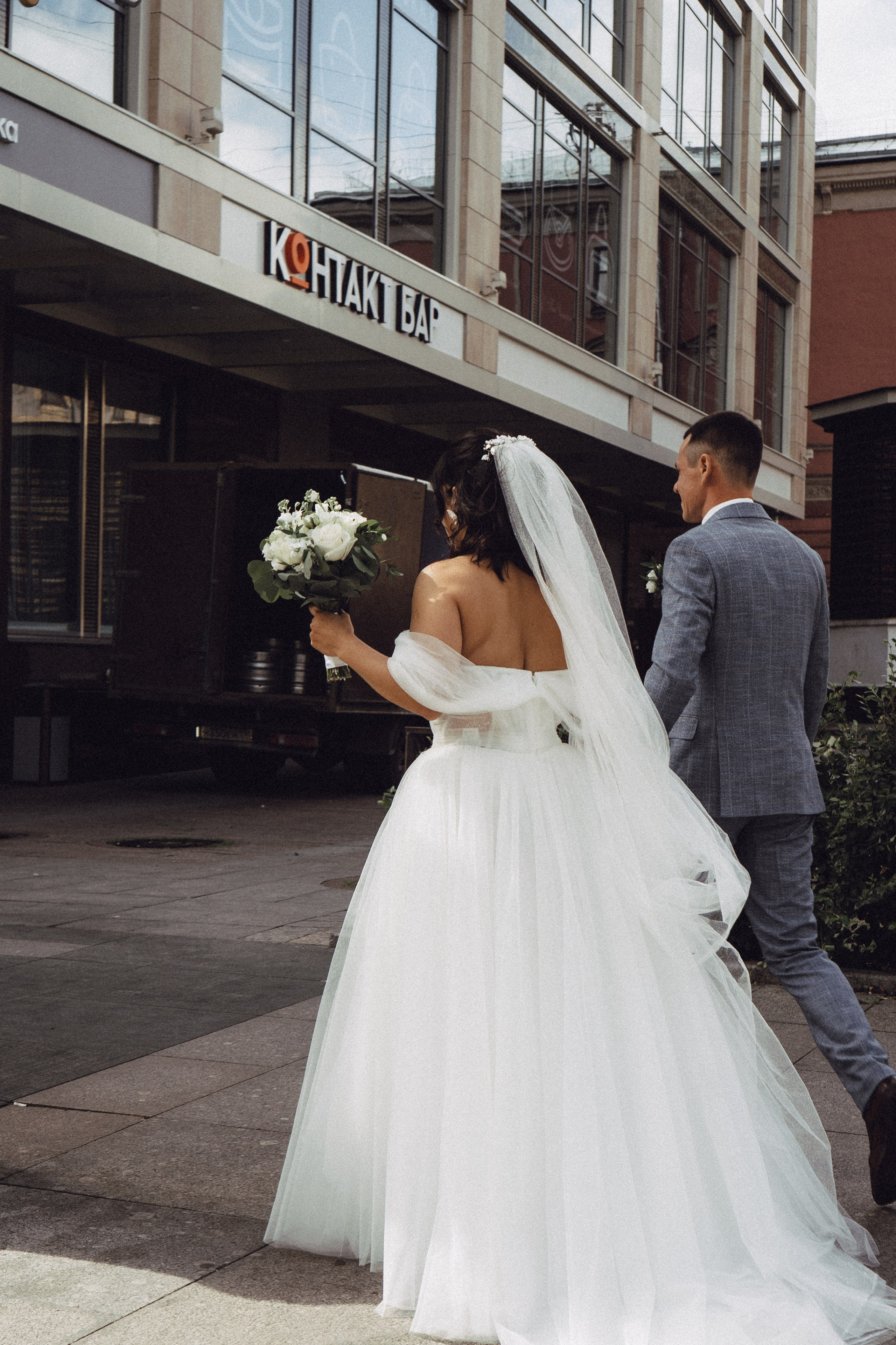 СВАДЕБНАЯ ПРОГУЛКА РЕСТОРАН МЫ ЖЕ НА ТЫ И ФОТОСЕССИИЯ С АВТОМОБИЛЕМ. Профессиональный фотограф, Санкт-Петербург — Виктория Богомолова