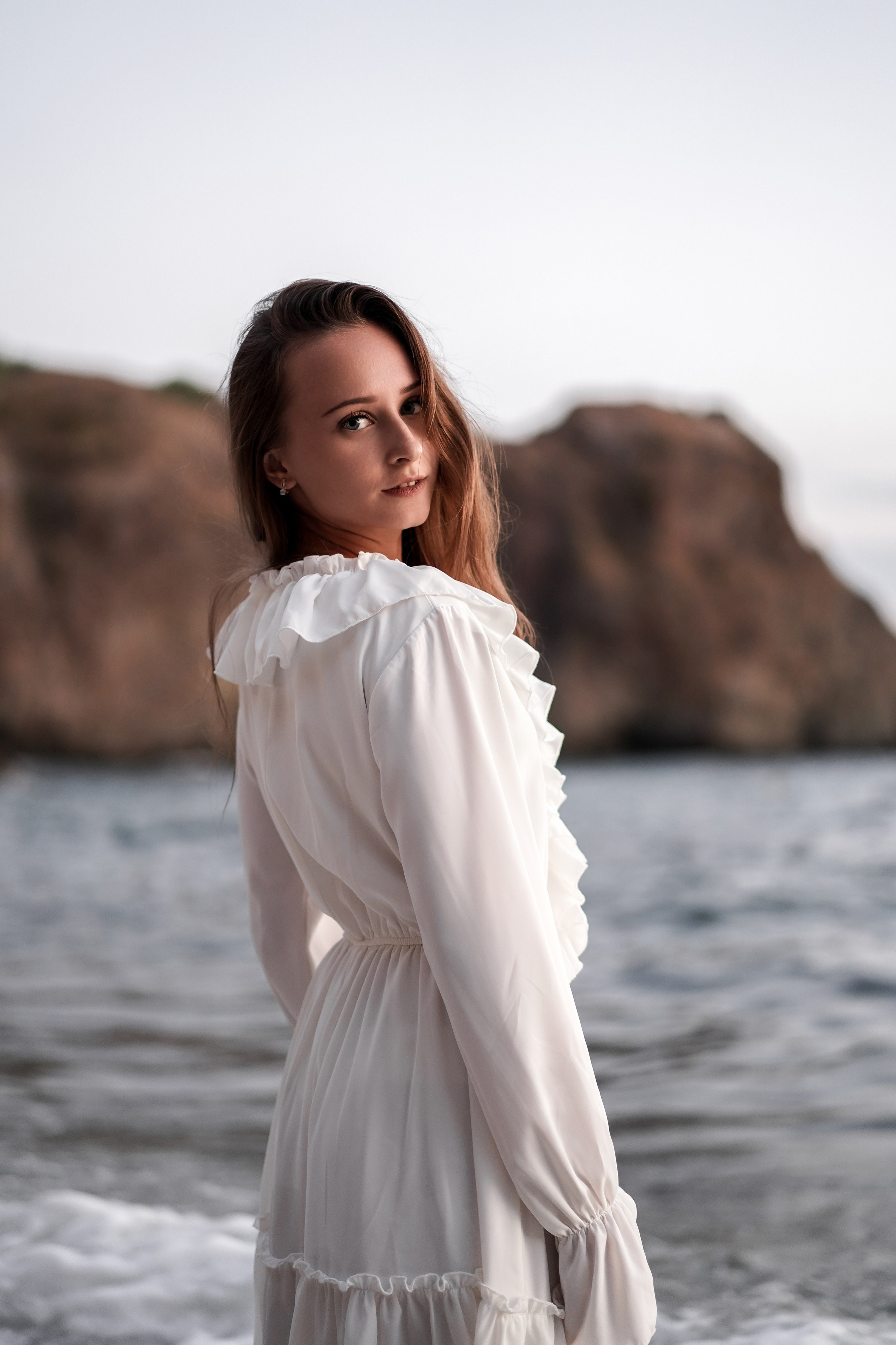 Матвей и Софья на фотосессии дикого пляжа Грот Дианы в Крыму. Свадебный фотограф в Ростове-на-Дону. Таинство Крещения и Венчания, семейные фотосессии. Алёна Чёботова