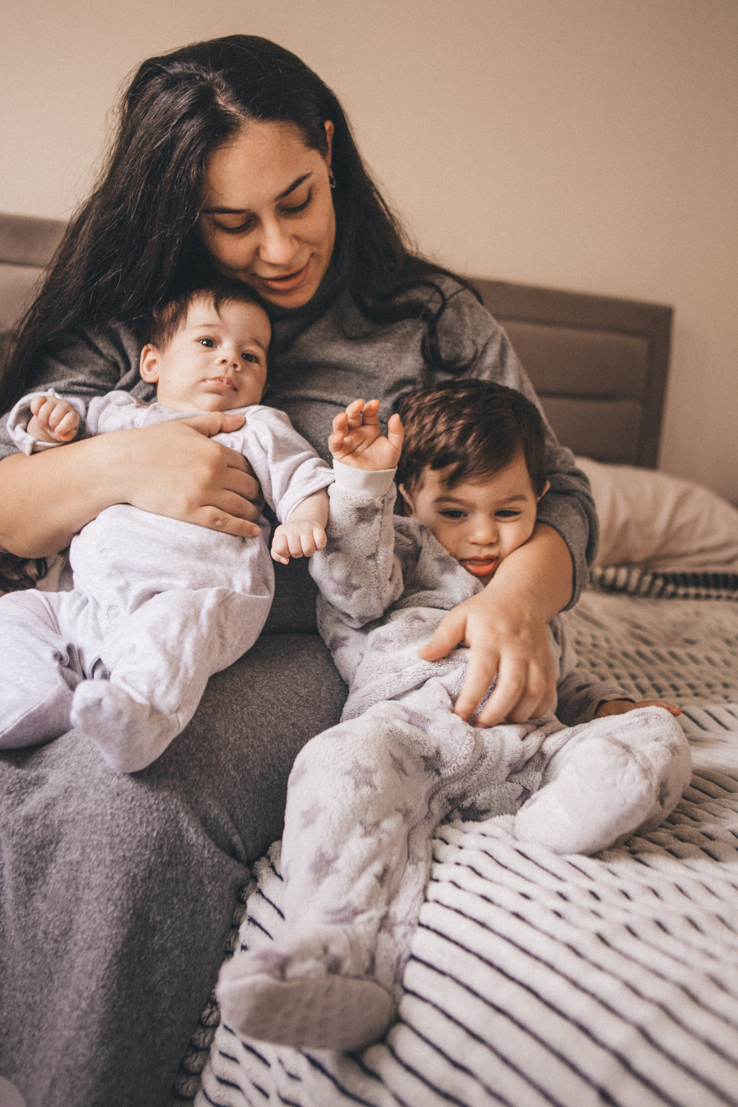 Afina and family. Portrait, family and pet photographer in Cyprus, Ksenia Bourdelle