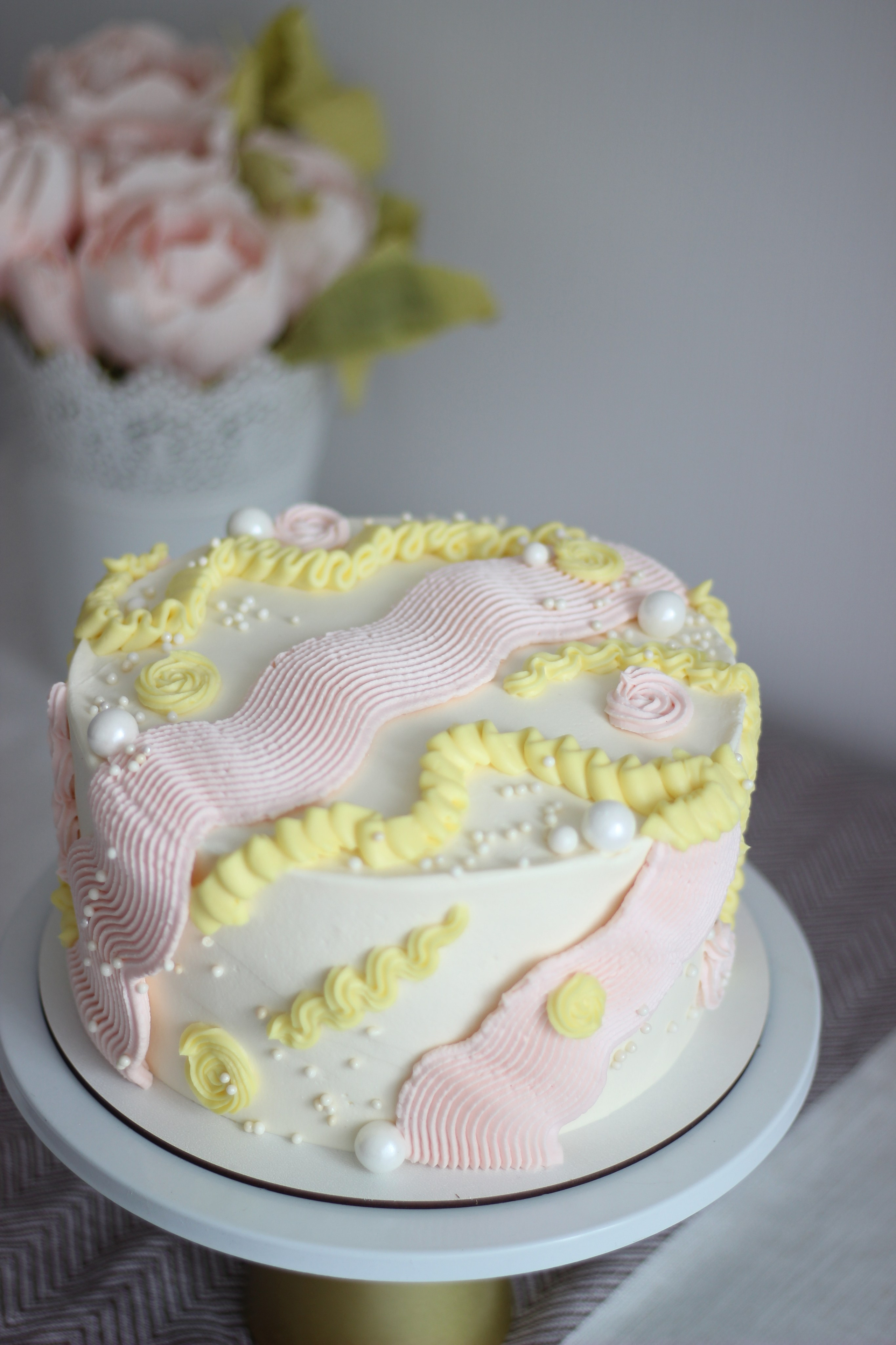 Торты на праздники. Семейная кондитерская. Торты и десерты на заказ в Москве и области