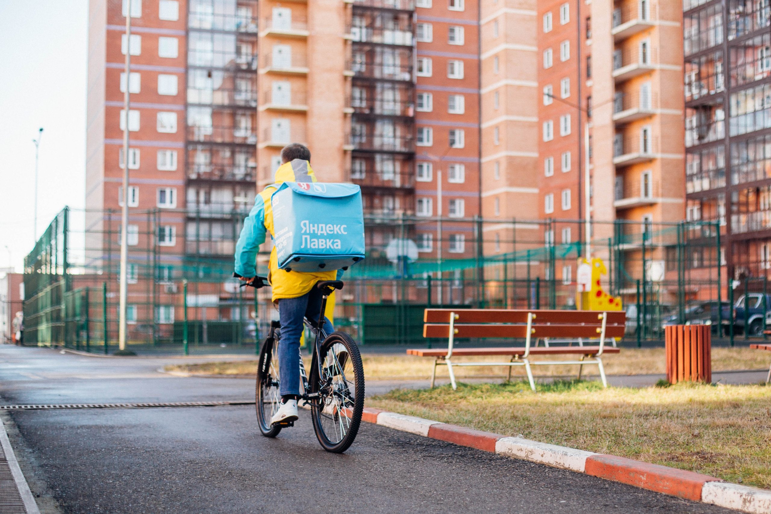 Яндекс. Лавка. Фотограф Анна Чернигова