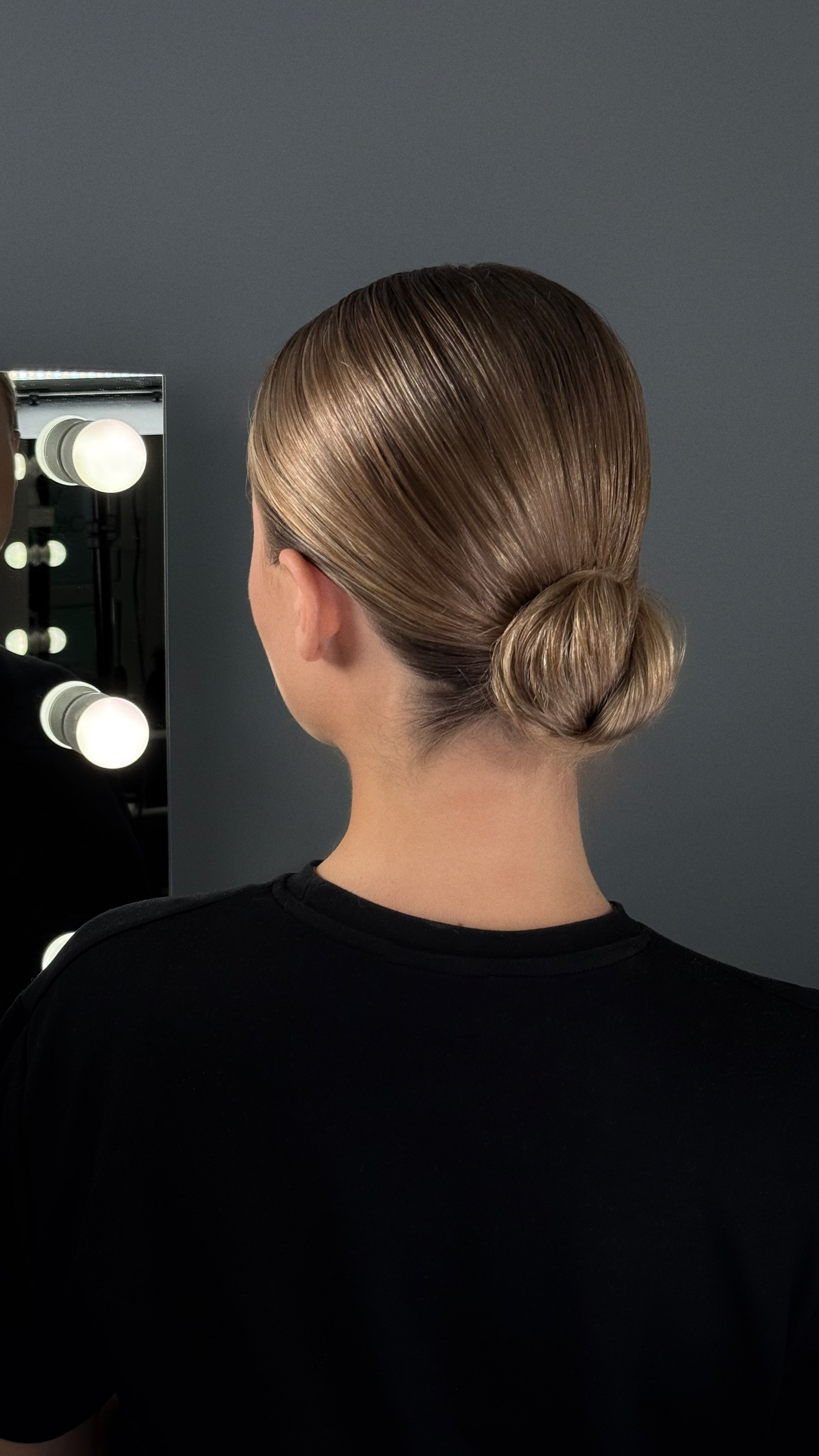 Прически, укладки. Студия визажистов, стилистов по прическам, бровистов и мастеров по ресницам