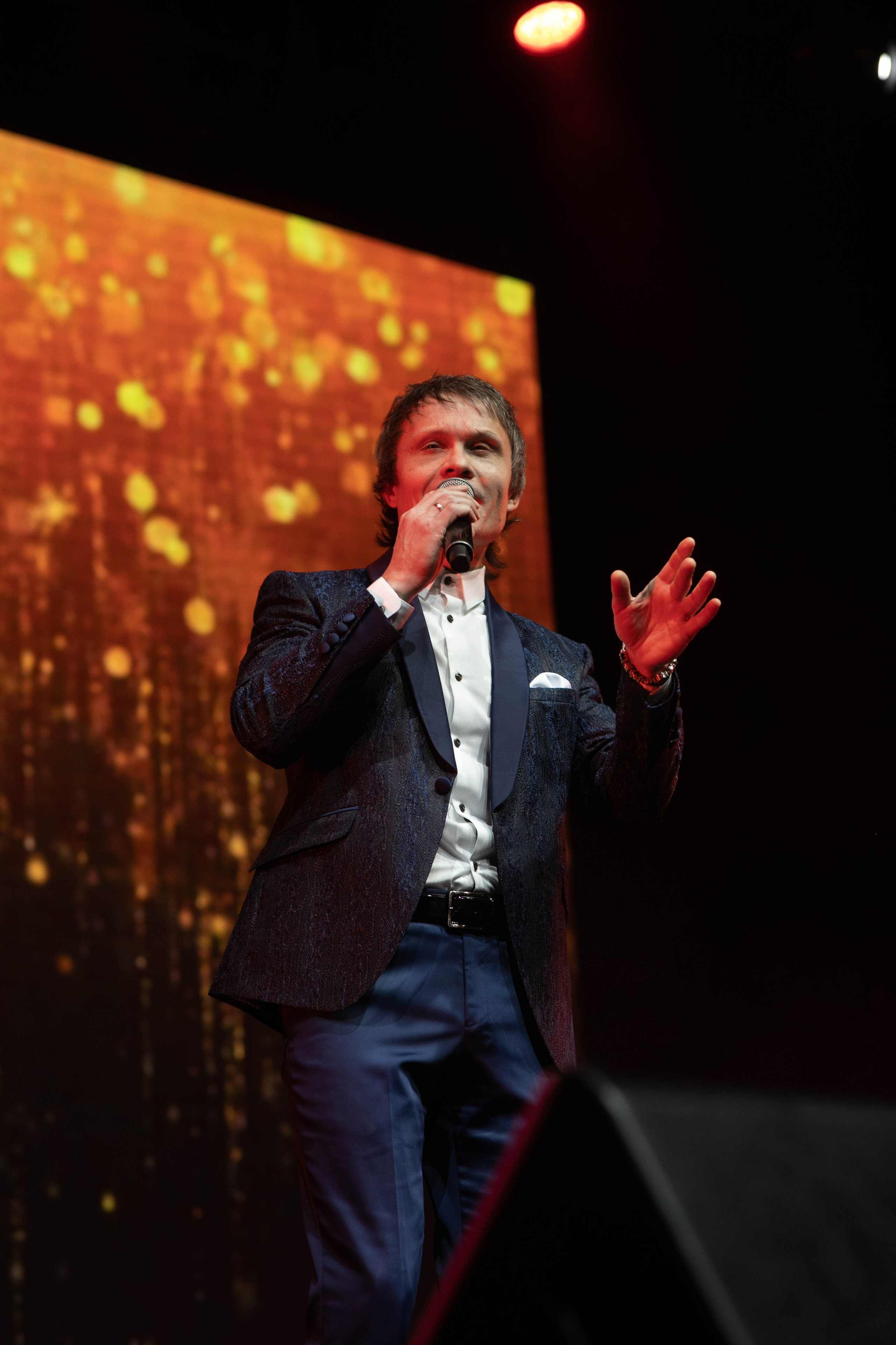 ММTV новый год 2024. Art photographer Nino