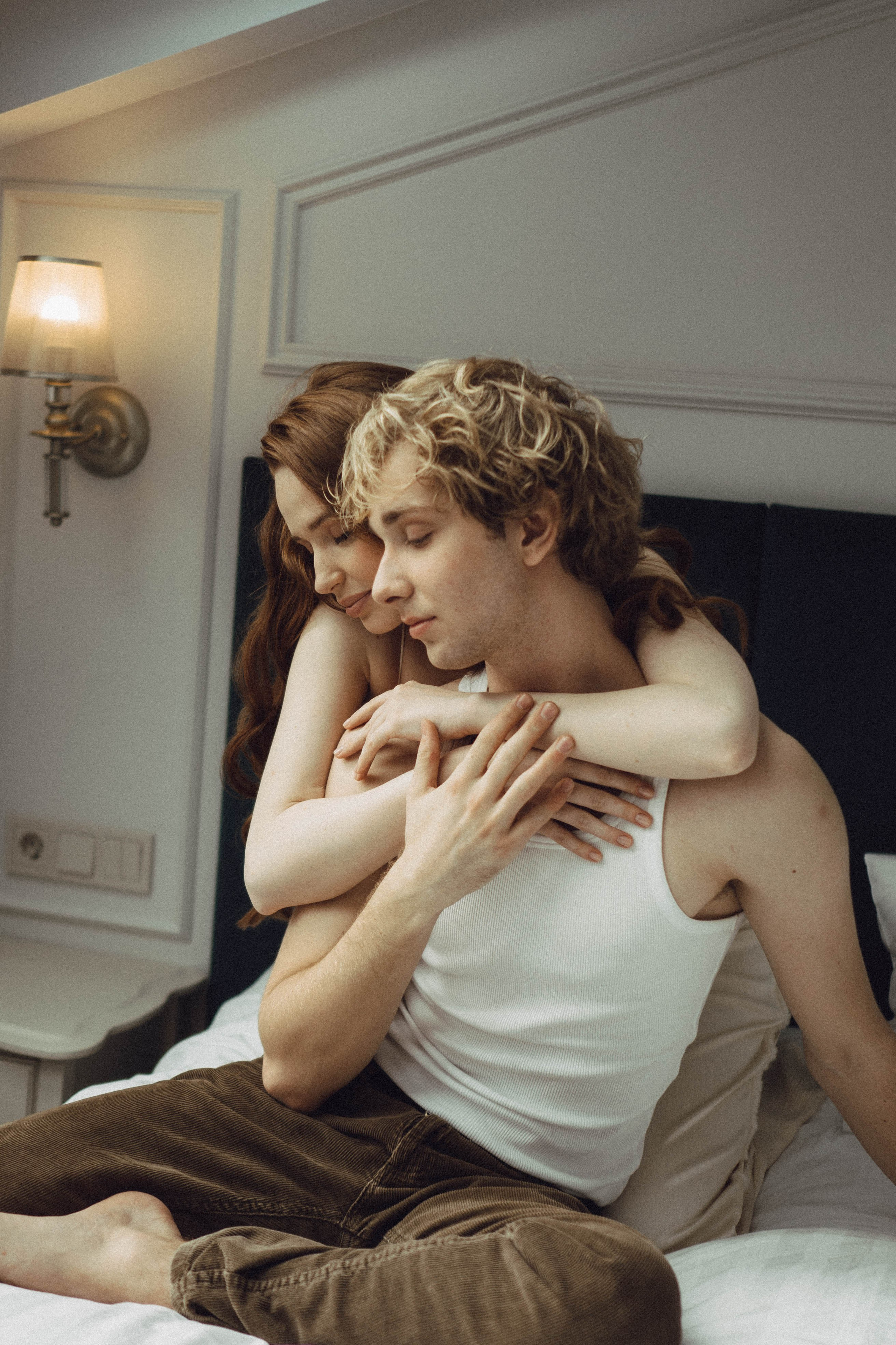 СВАДЕБНАЯ СЬЕМКА В ОТЕЛЕ. СБОРЫ ЖЕНИХА И НЕВЕСТЫ И ТАКЖЕ ТОР И ПОДГОТОВКА К ПРОГУЛКЕ. Профессиональный фотограф, Санкт-Петербург — Виктория Богомолова