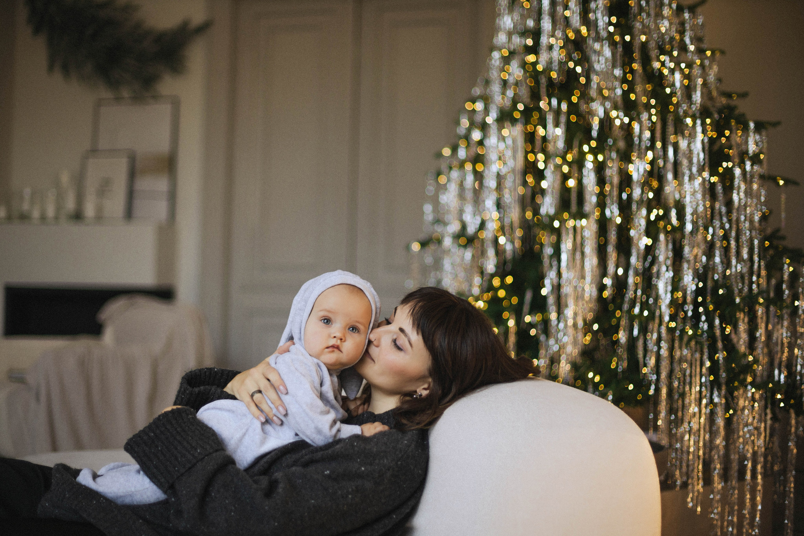 Нежность мамы. Портретный и свадебный фотограф в Астрахани Сабира Аубекерова