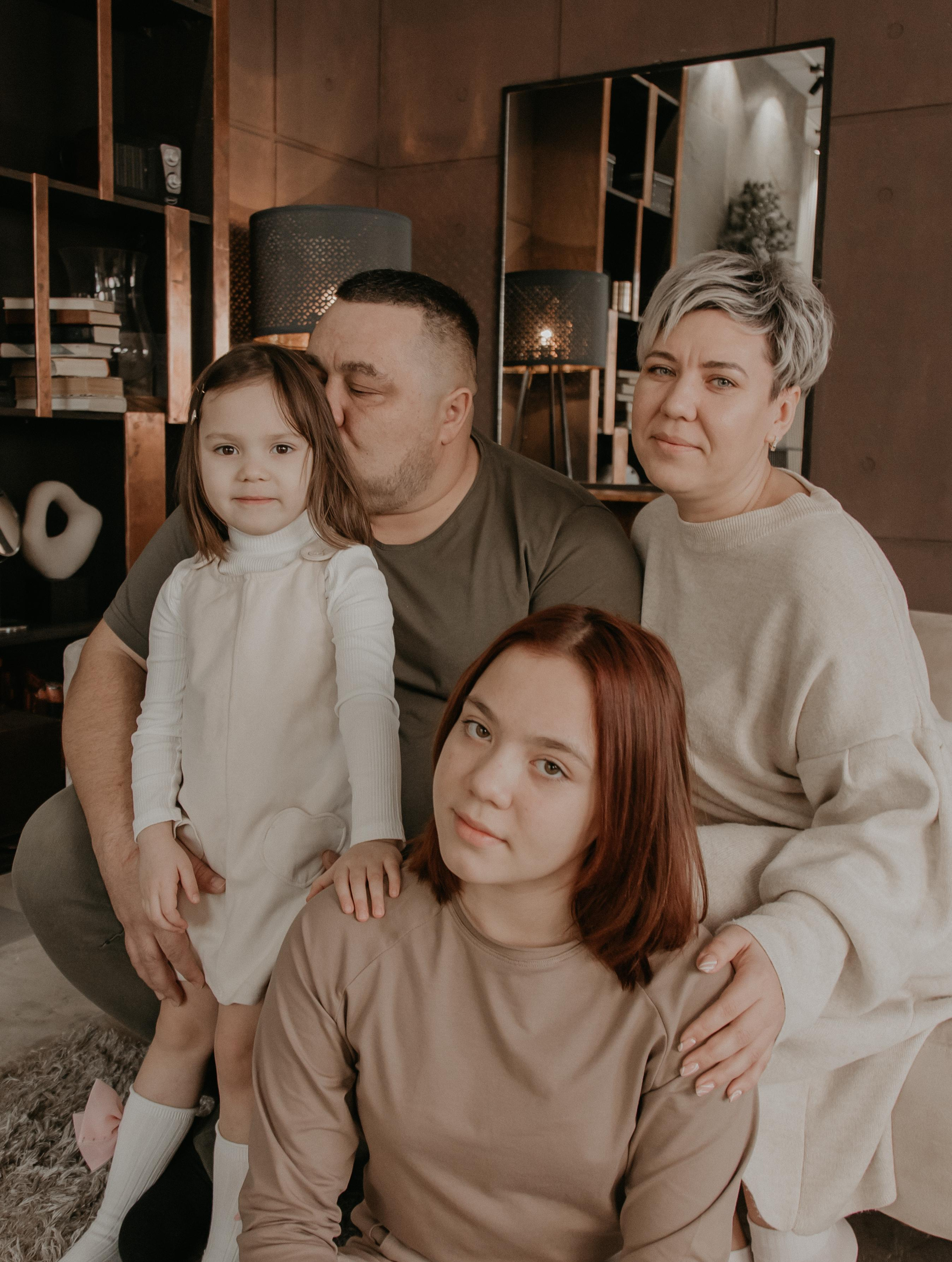 Большая семья. Фотограф Авилова Дарья ● Тюмень● Съемка больших семей ●Архив поколений