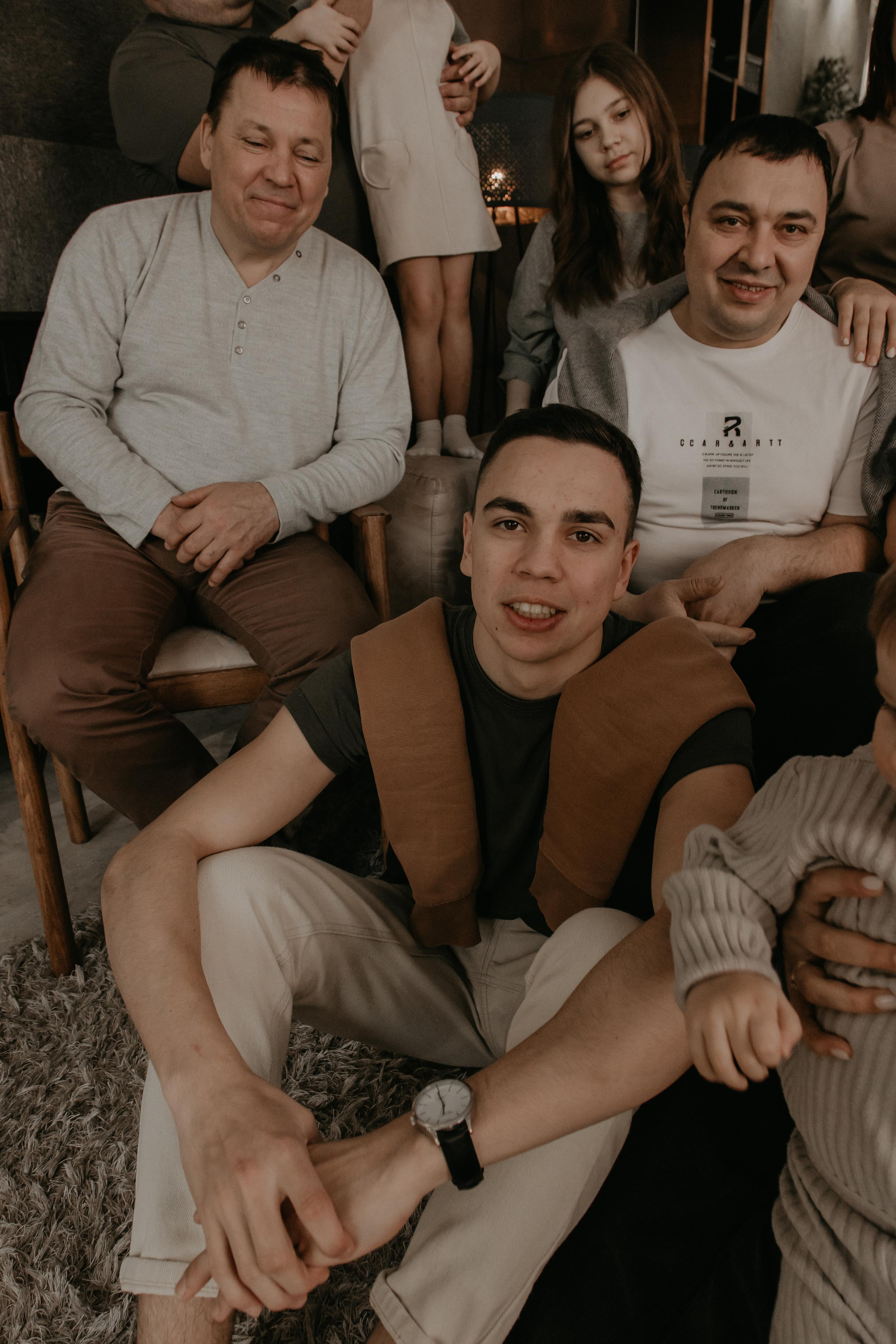 Большая семья. Фотограф Авилова Дарья ● Тюмень● Съемка больших семей ●Архив поколений