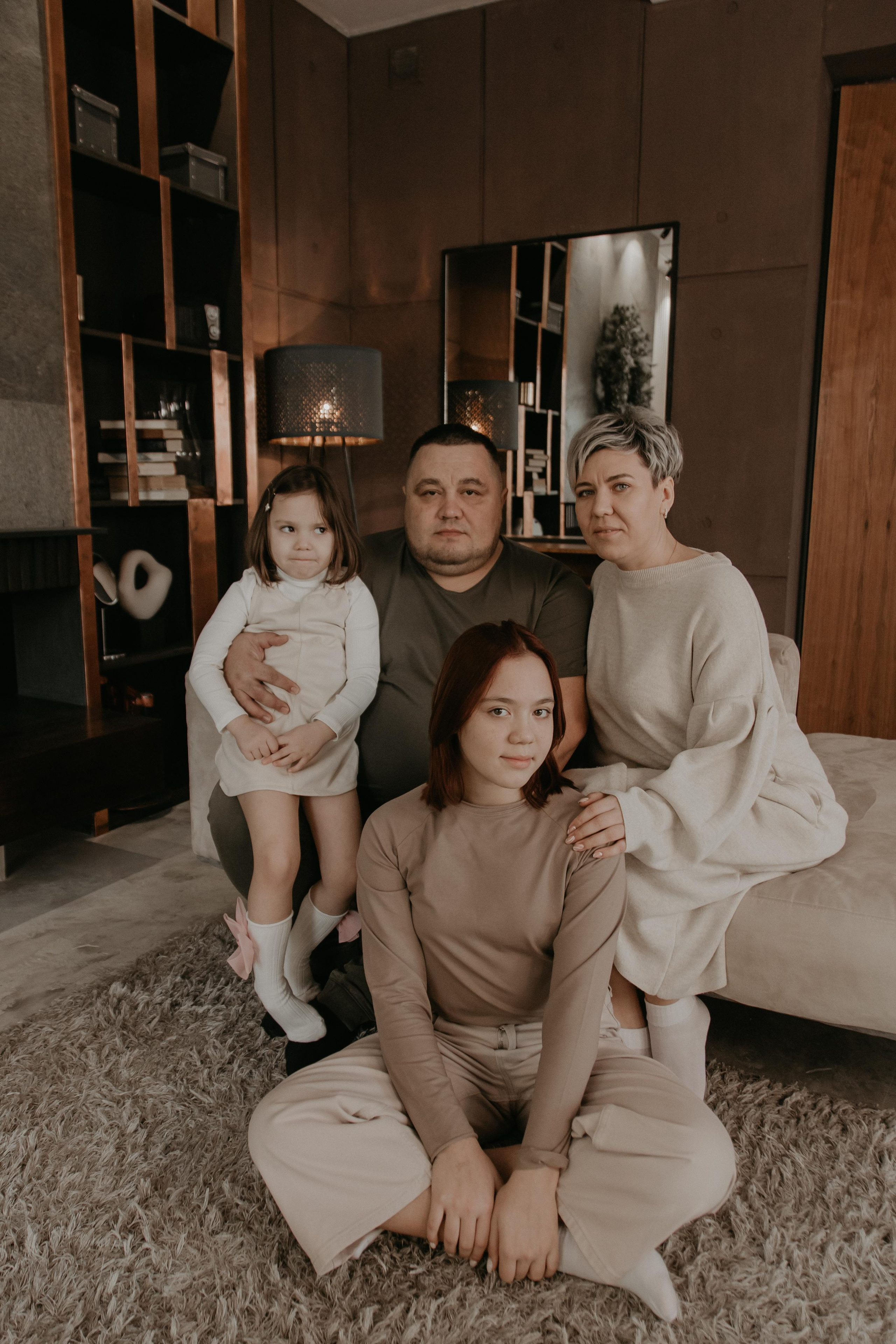 Большая семья. Фотограф Авилова Дарья ● Тюмень● Съемка больших семей ●Архив поколений