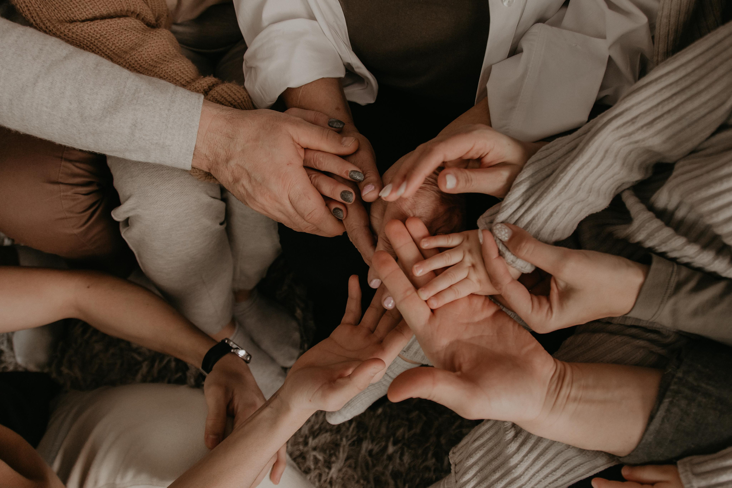 Большая семья. Фотограф Авилова Дарья ● Тюмень● Съемка больших семей ●Архив поколений