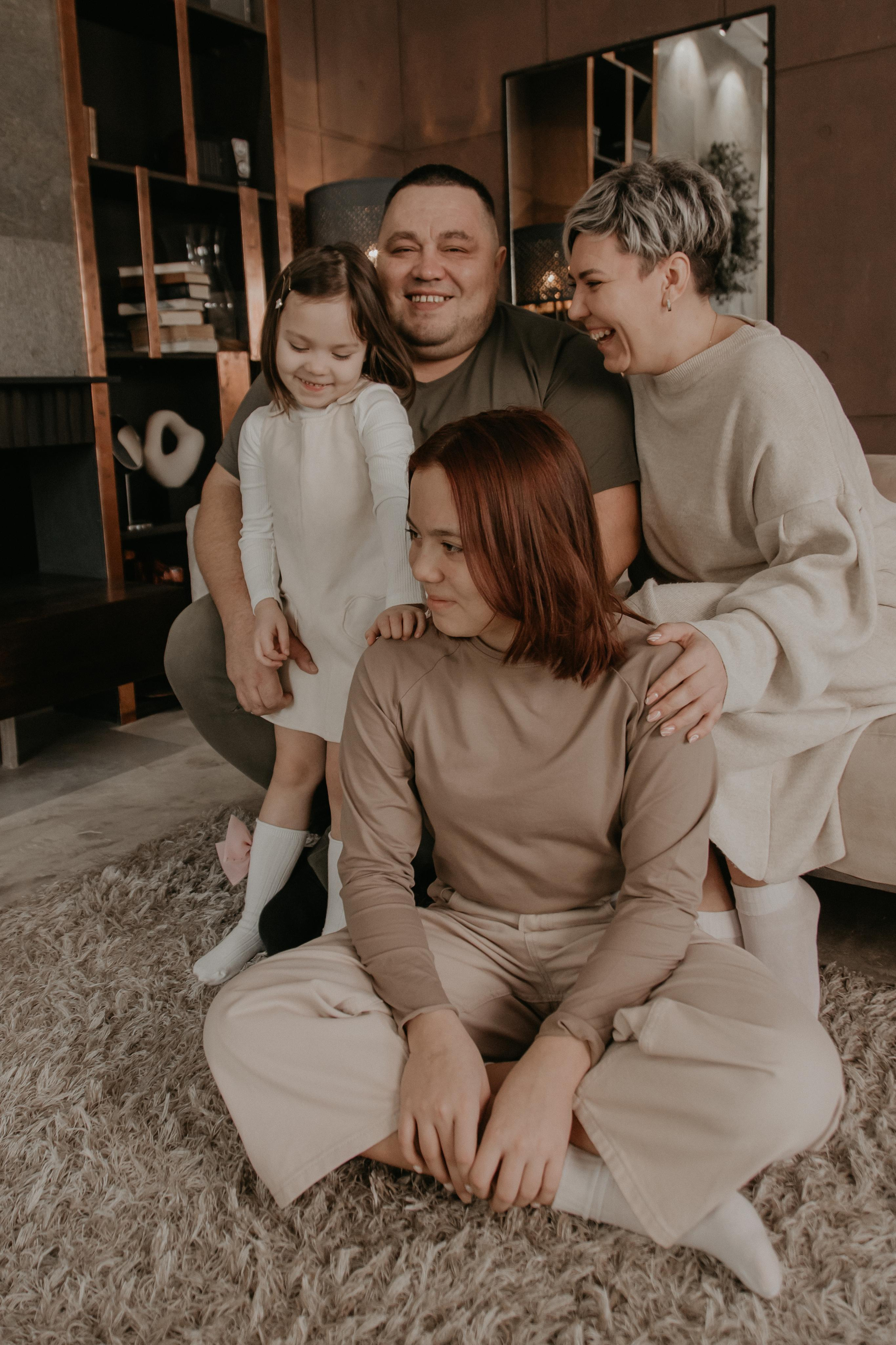 Большая семья. Фотограф Авилова Дарья ● Тюмень● Съемка больших семей ●Архив поколений