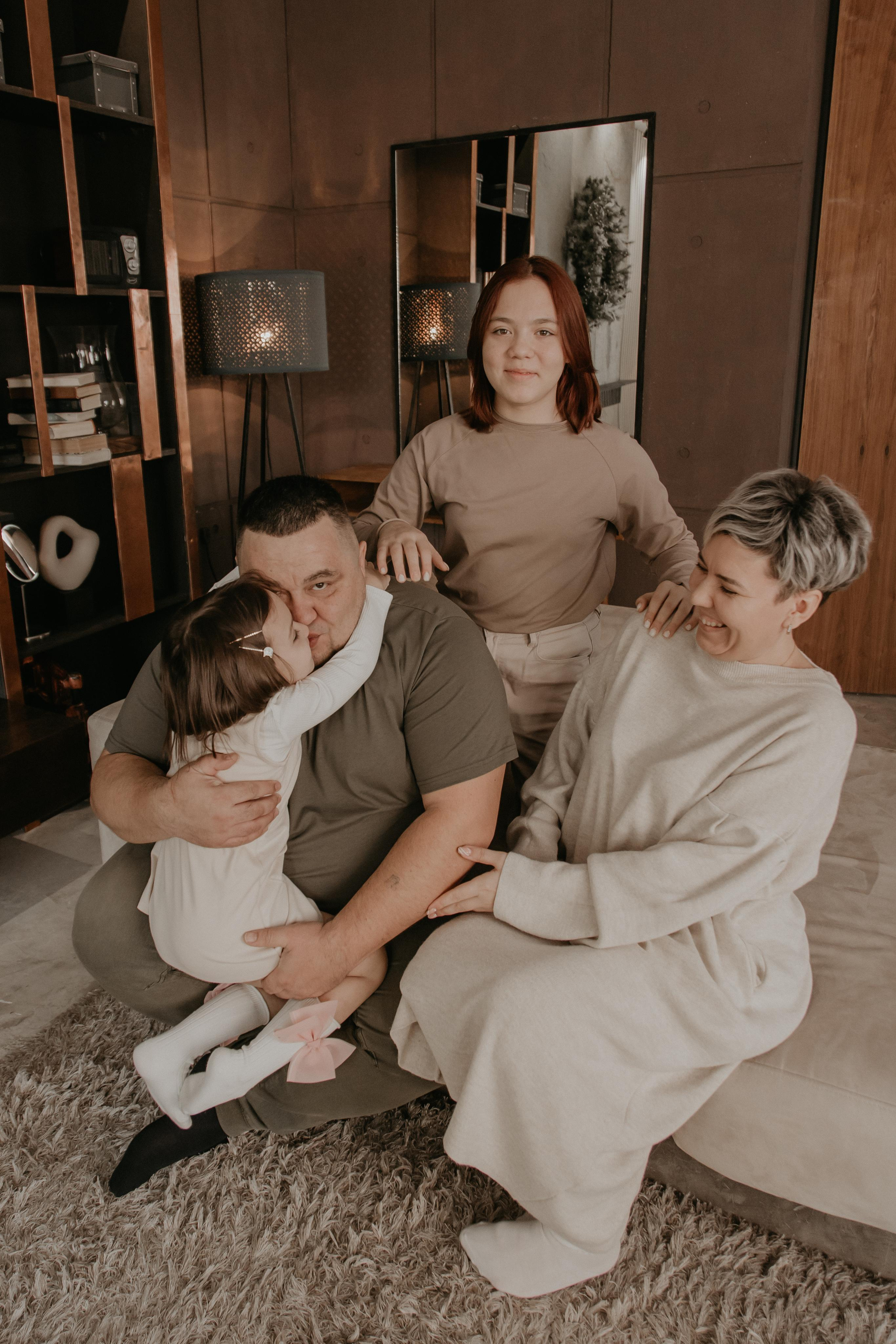 Большая семья. Фотограф Авилова Дарья ● Тюмень● Съемка больших семей ●Архив поколений