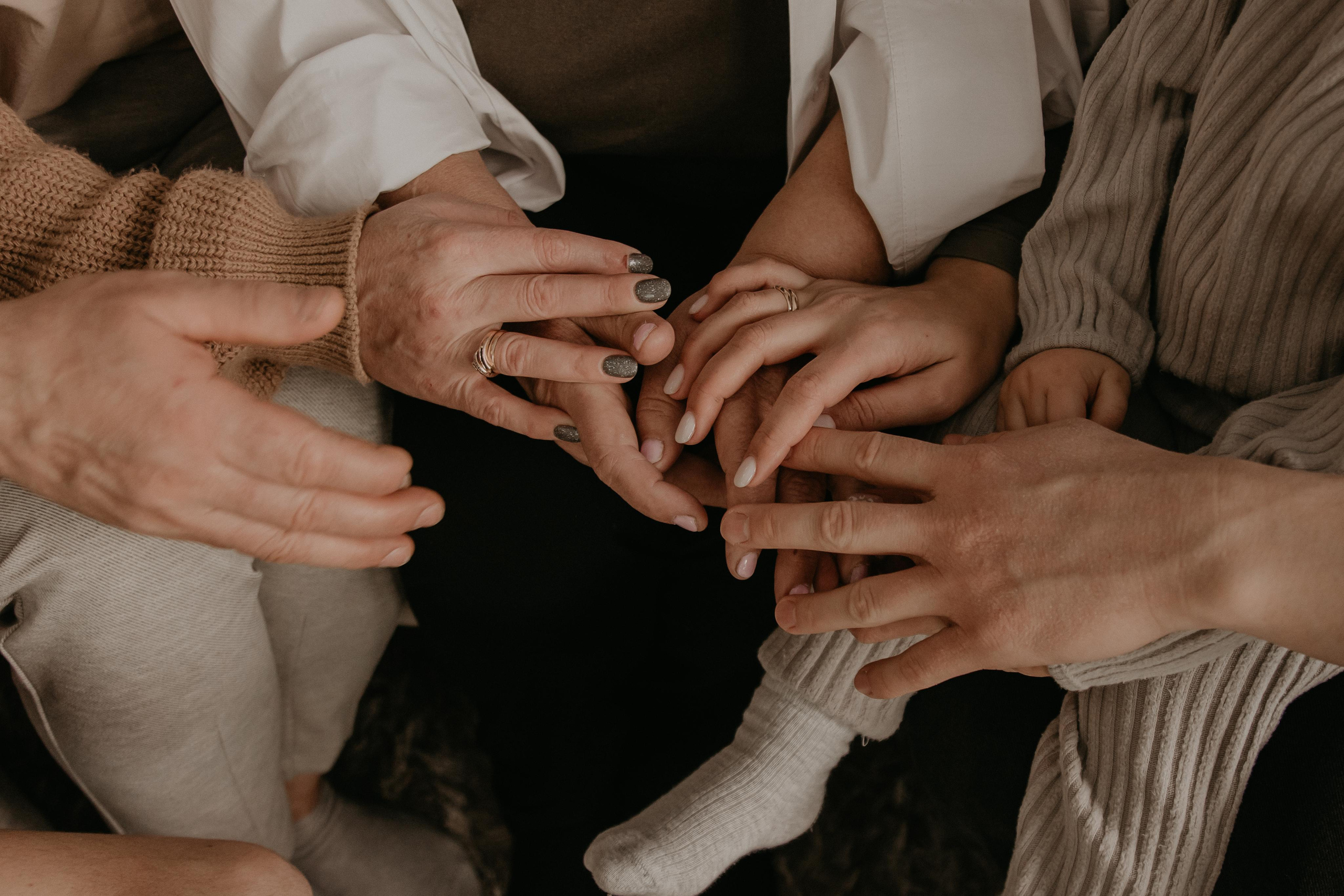 Большая семья. Фотограф Авилова Дарья ● Тюмень● Съемка больших семей ●Архив поколений