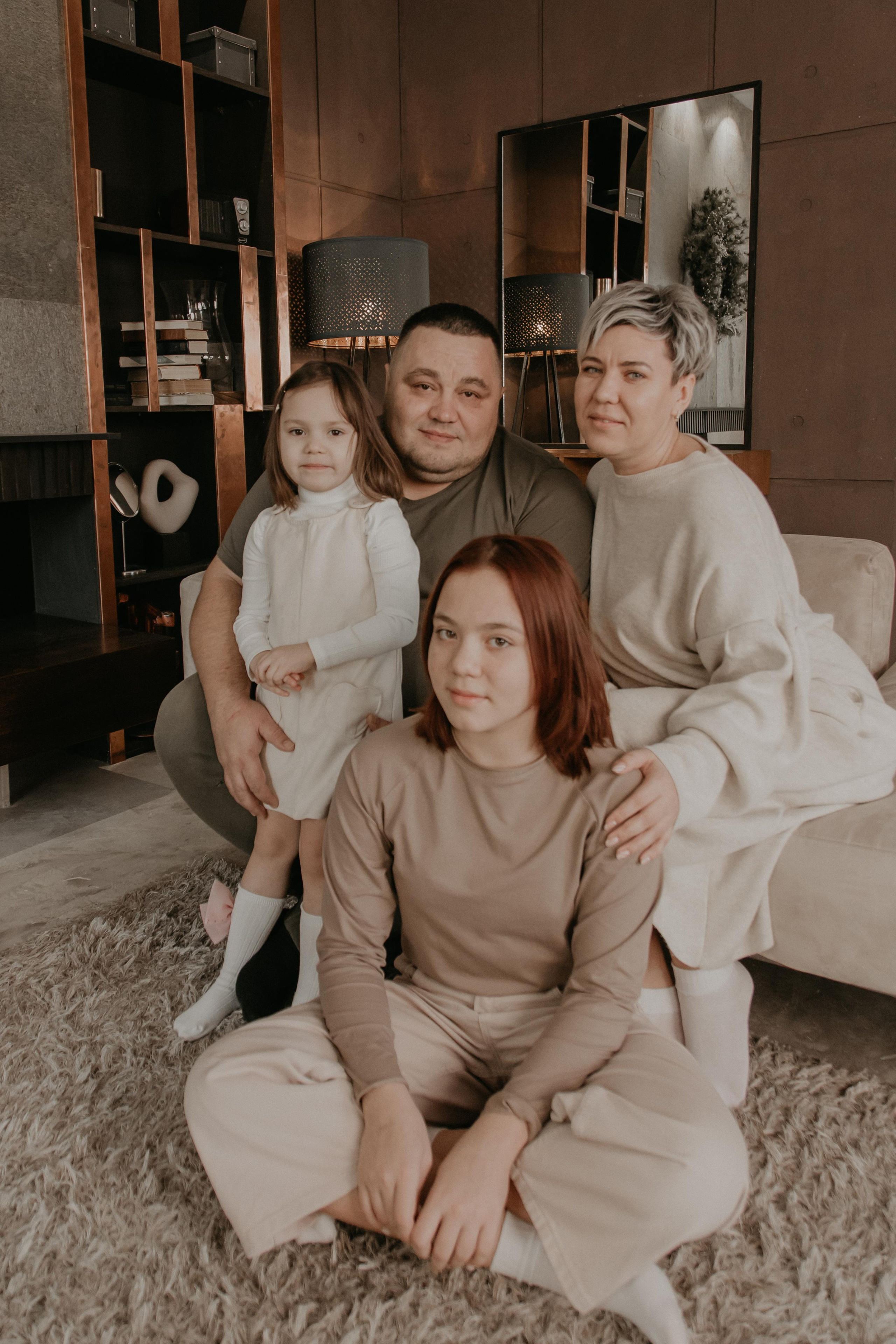 Большая семья. Фотограф Авилова Дарья ● Тюмень● Съемка больших семей ●Архив поколений