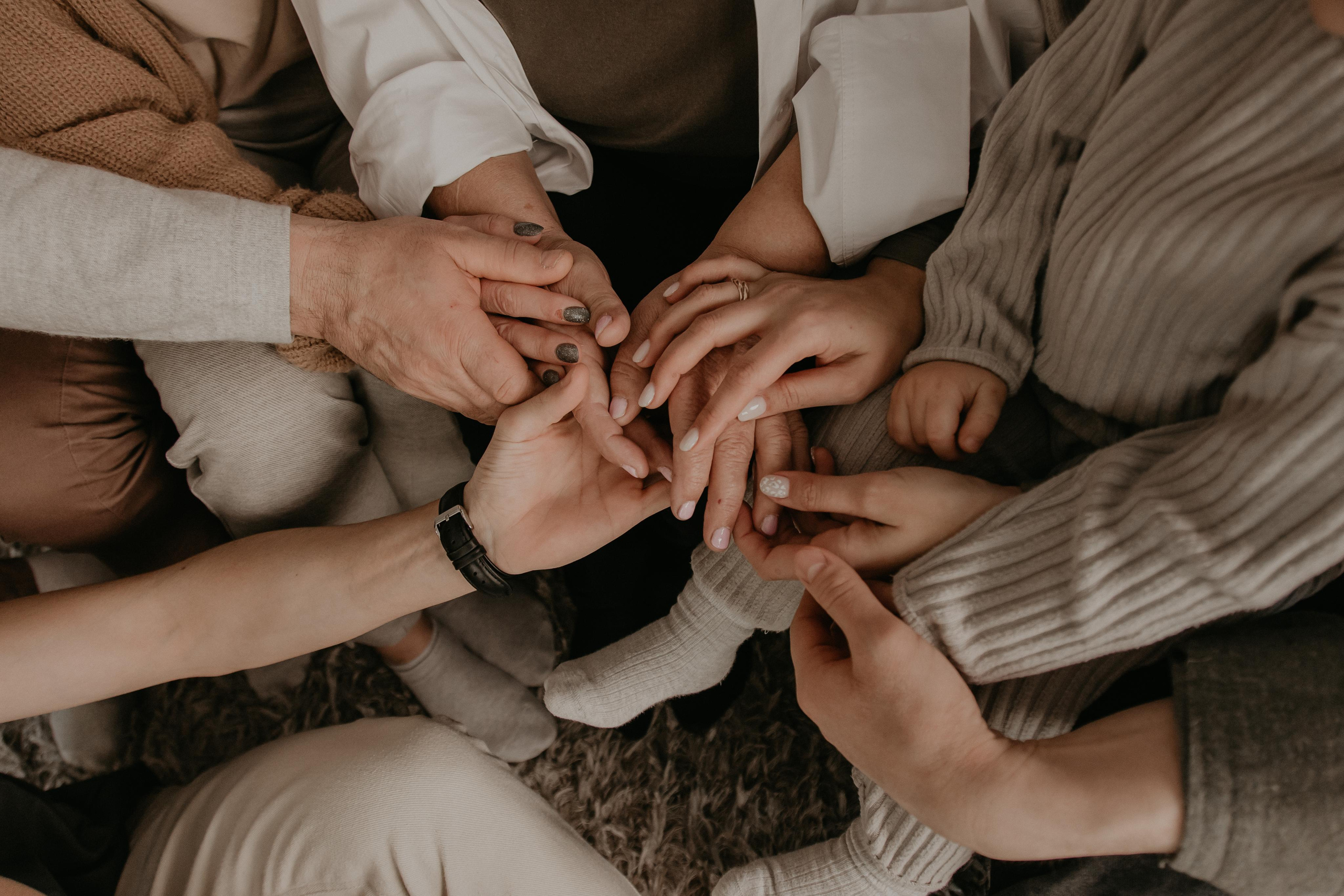 Большая семья. Фотограф Авилова Дарья ● Тюмень● Съемка больших семей ●Архив поколений