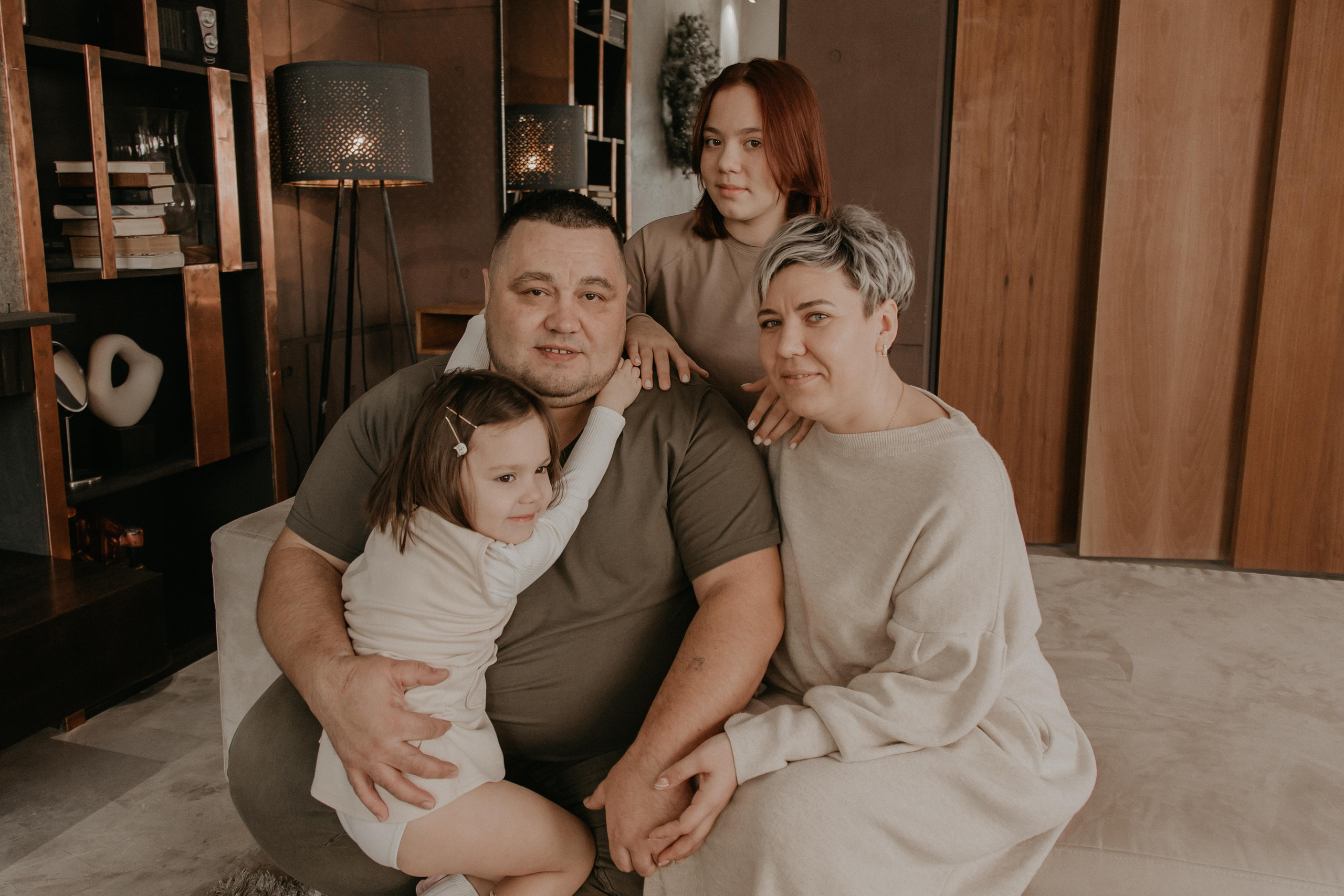 Большая семья. Фотограф Авилова Дарья ● Тюмень● Съемка больших семей ●Архив поколений