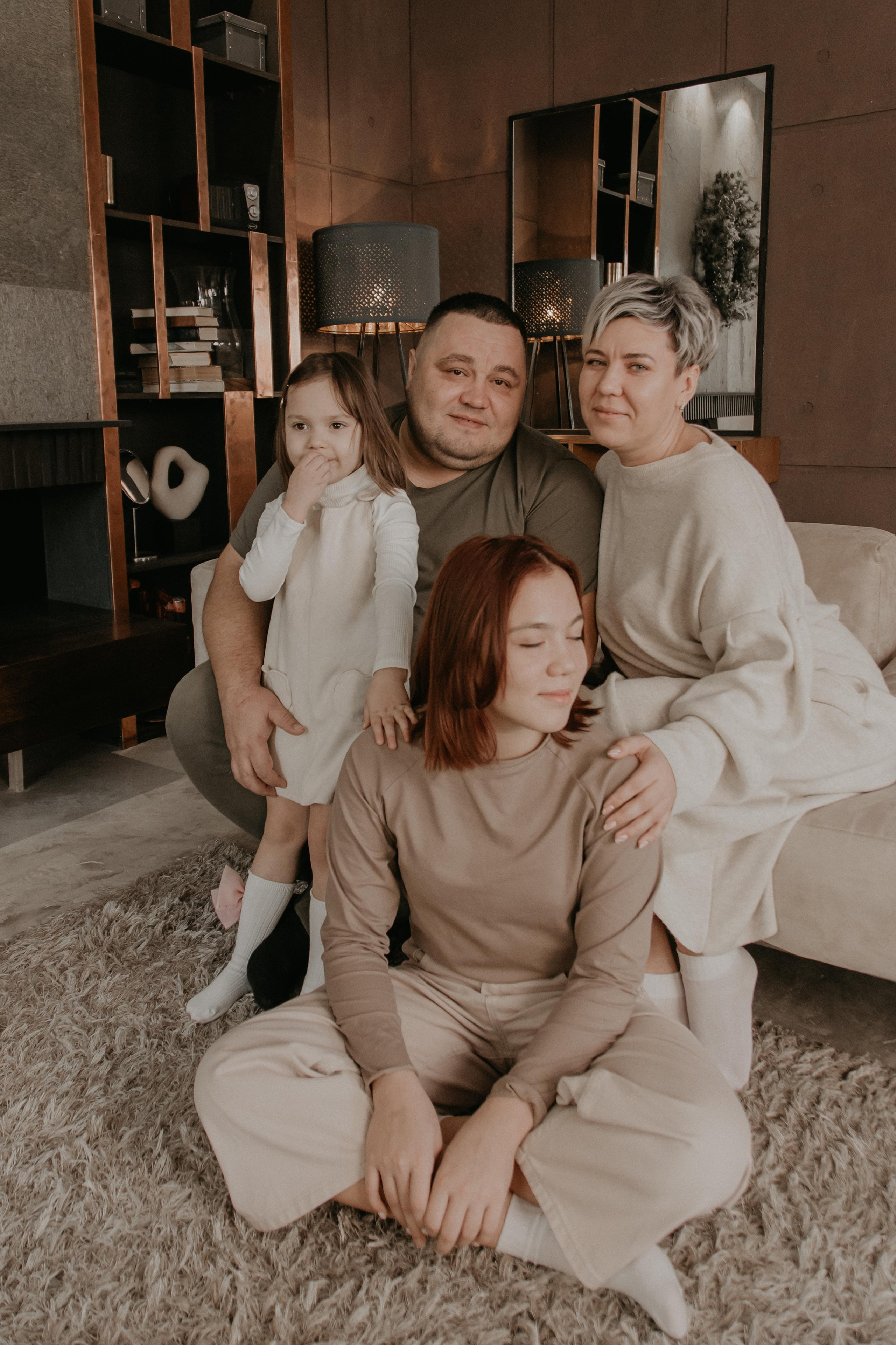 Большая семья. Фотограф Авилова Дарья ● Тюмень● Съемка больших семей ●Архив поколений