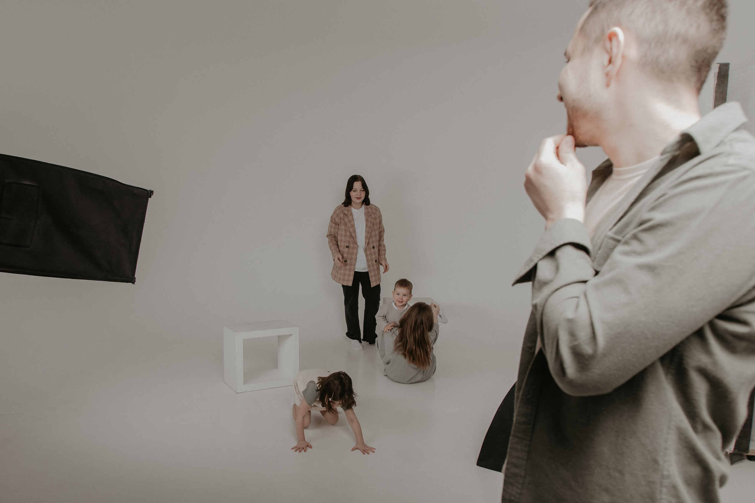 Большая семья. Фотограф Авилова Дарья ● Тюмень● Съемка больших семей ●Архив поколений