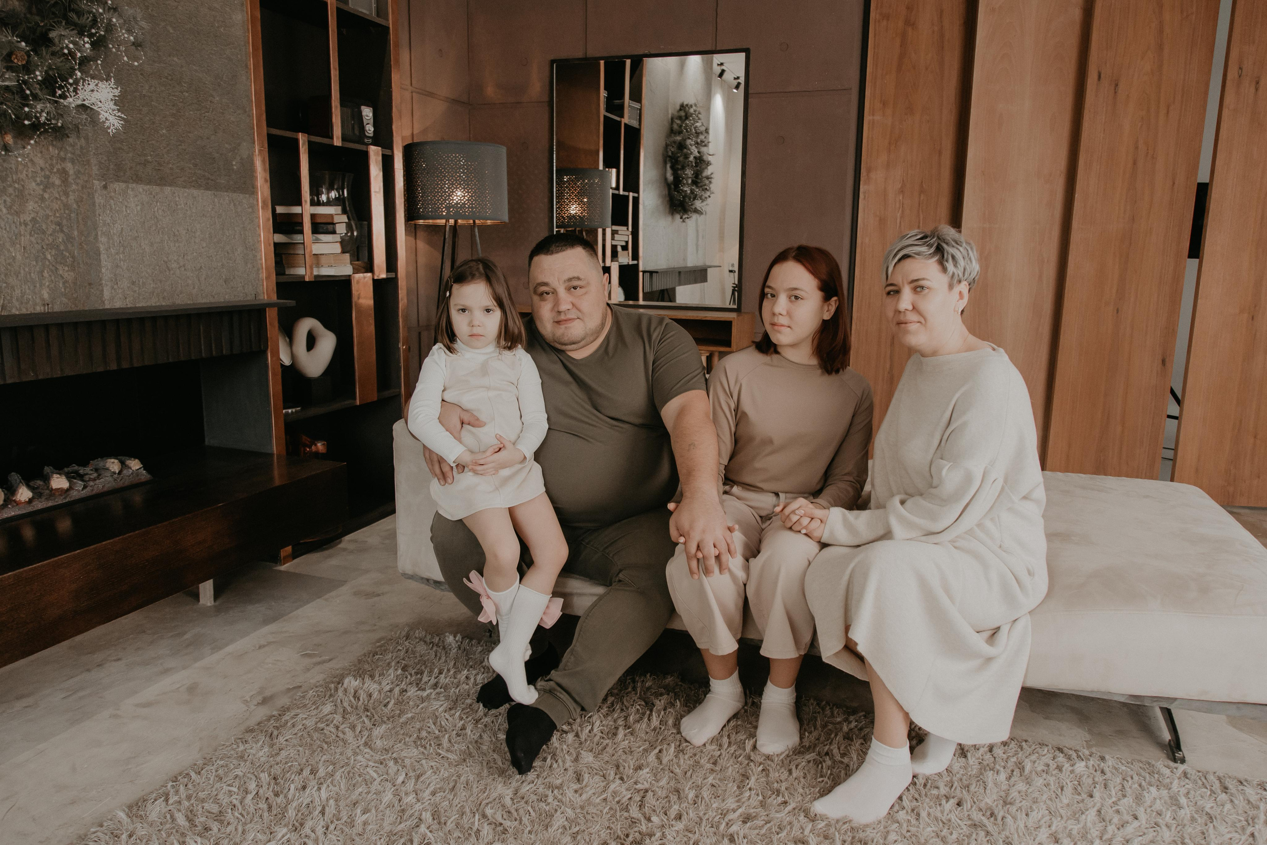 Большая семья. Фотограф Авилова Дарья ● Тюмень● Съемка больших семей ●Архив поколений