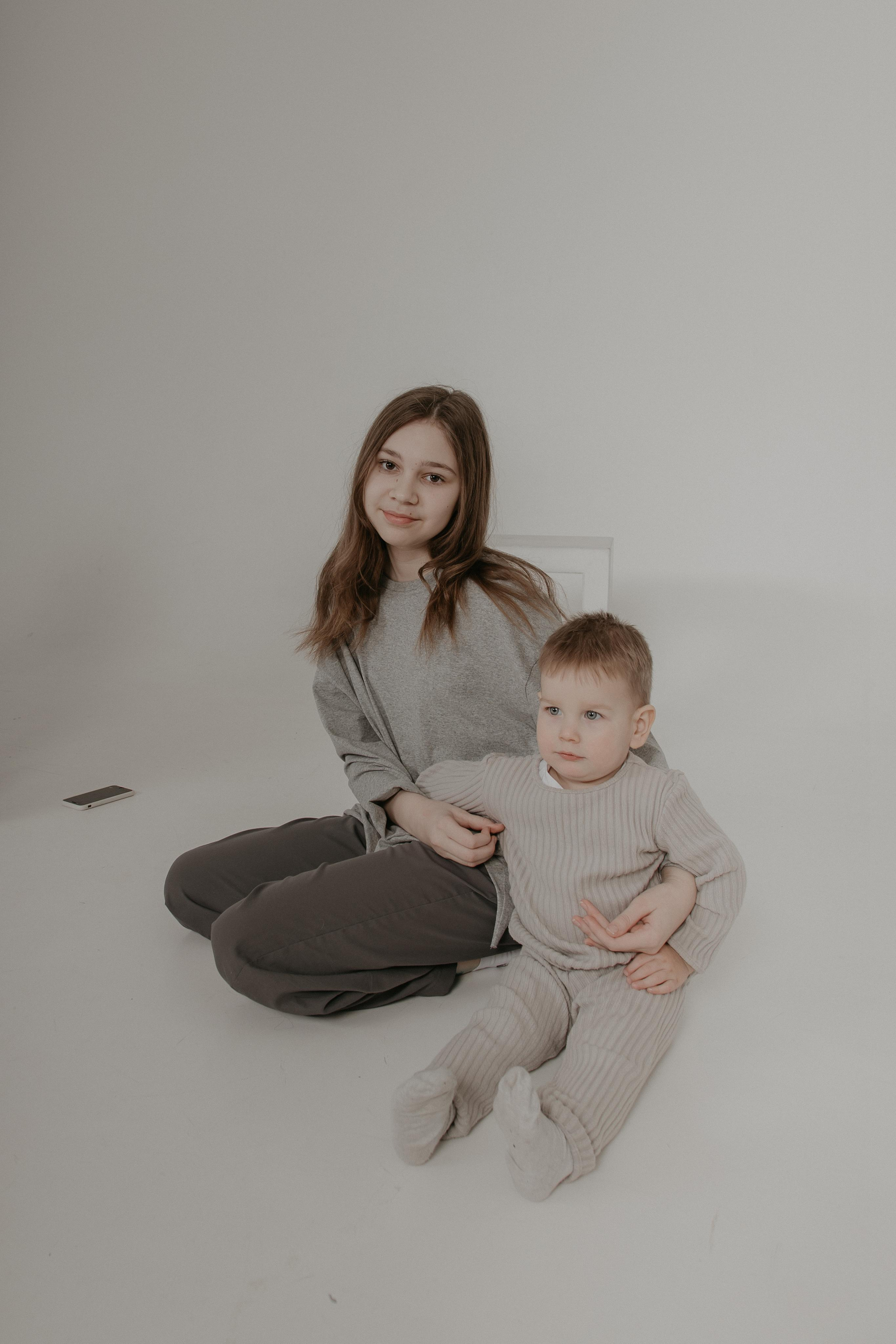 Большая семья. Фотограф Авилова Дарья ● Тюмень● Съемка больших семей ●Архив поколений