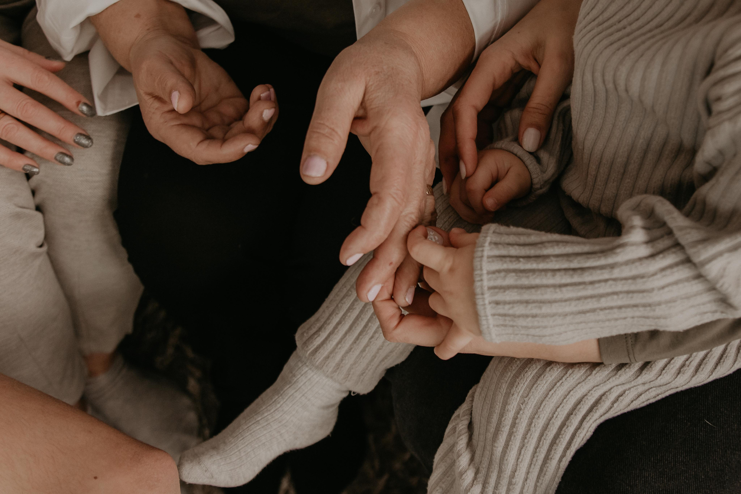 Большая семья. Фотограф Авилова Дарья ● Тюмень● Съемка больших семей ●Архив поколений