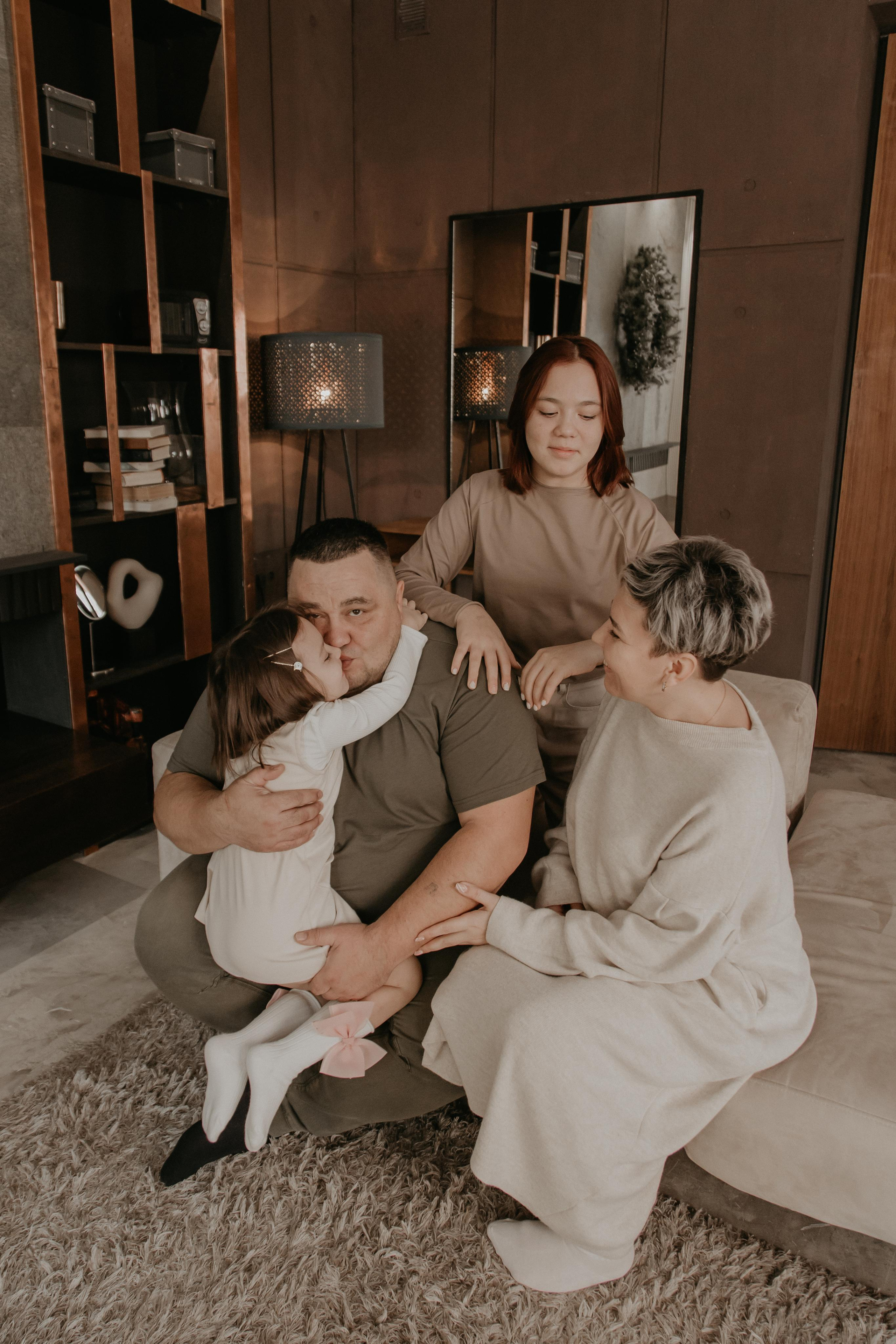 Большая семья. Фотограф Авилова Дарья ● Тюмень● Съемка больших семей ●Архив поколений