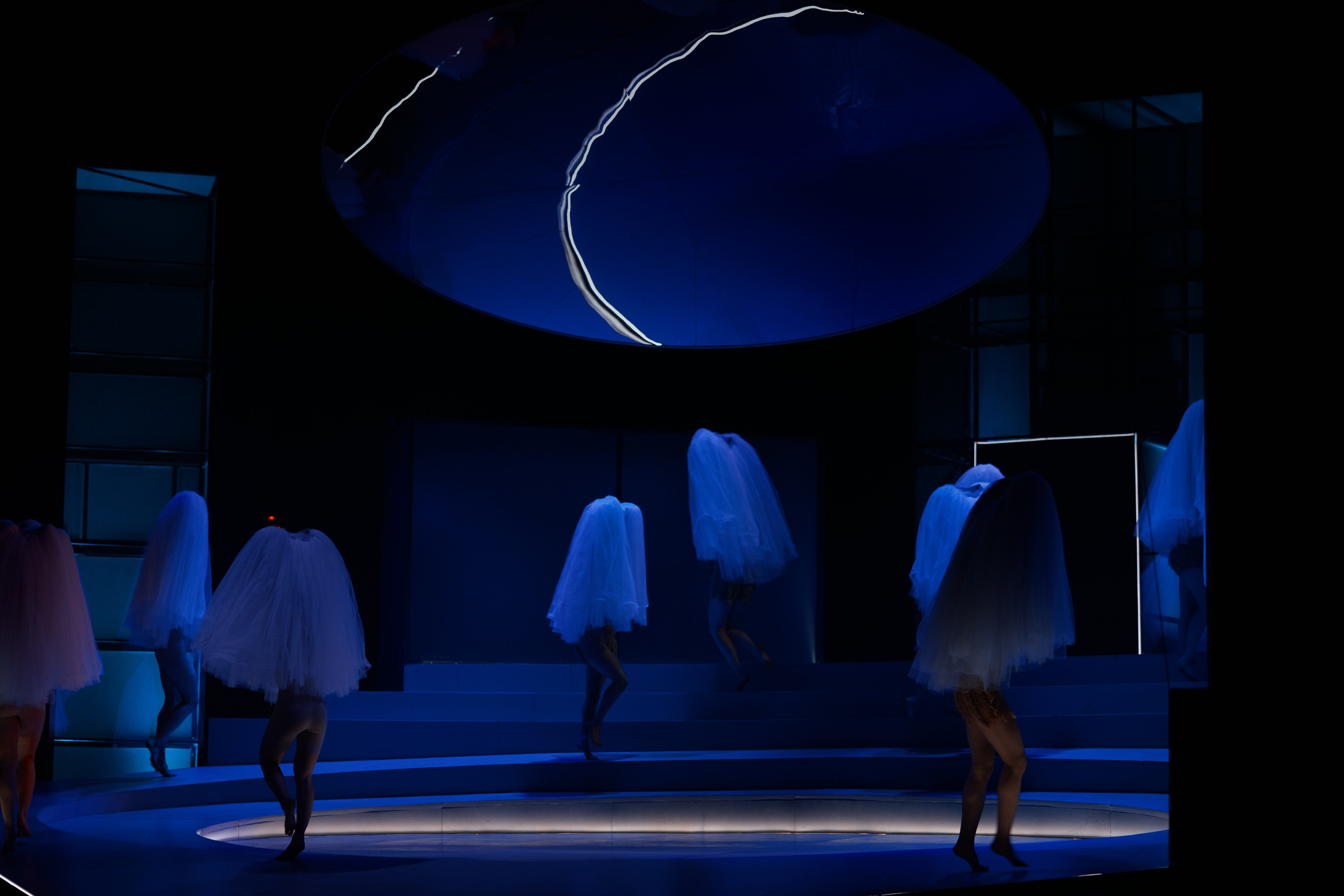 KONTAKT. Fusion Wedding Photographer