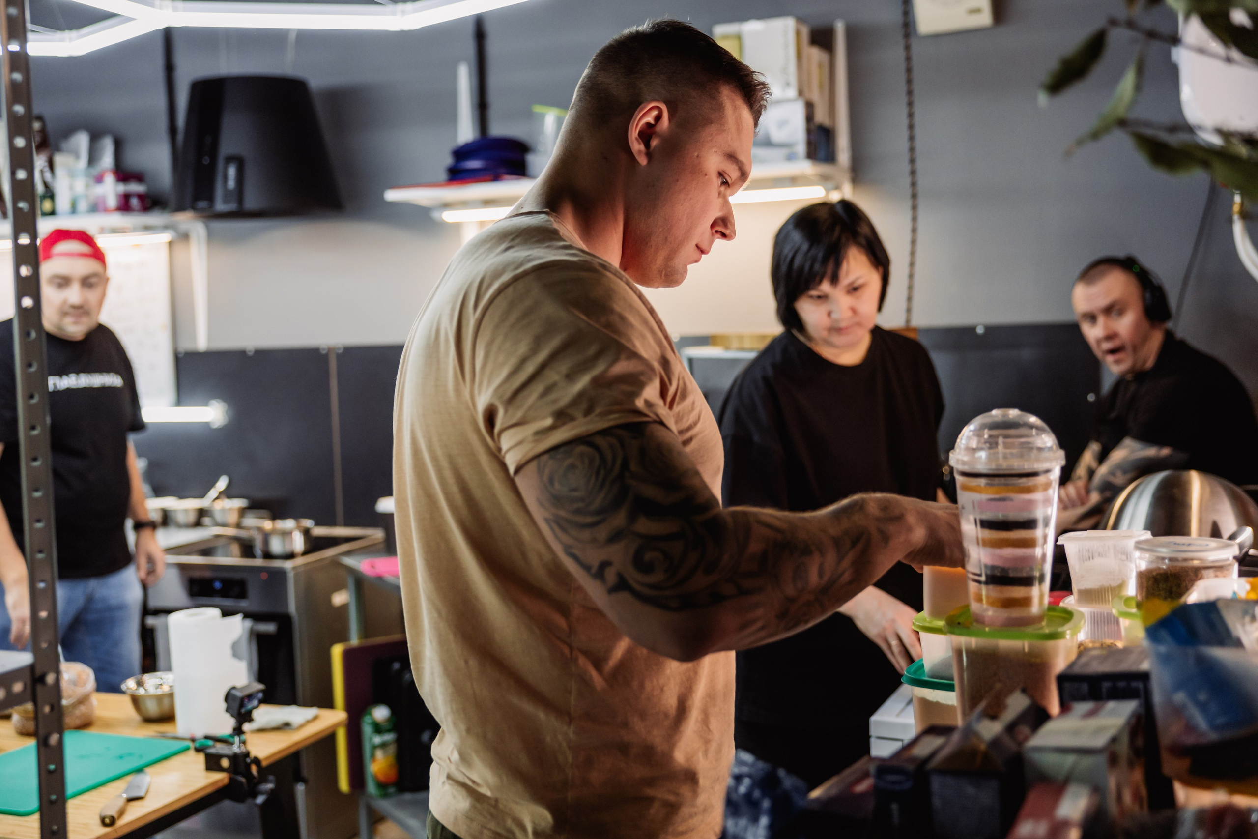 «Черная кухня», г. Москва, телеканал «Кухня». ФОТОГРАФ ИРИНА ШАМАТАВА