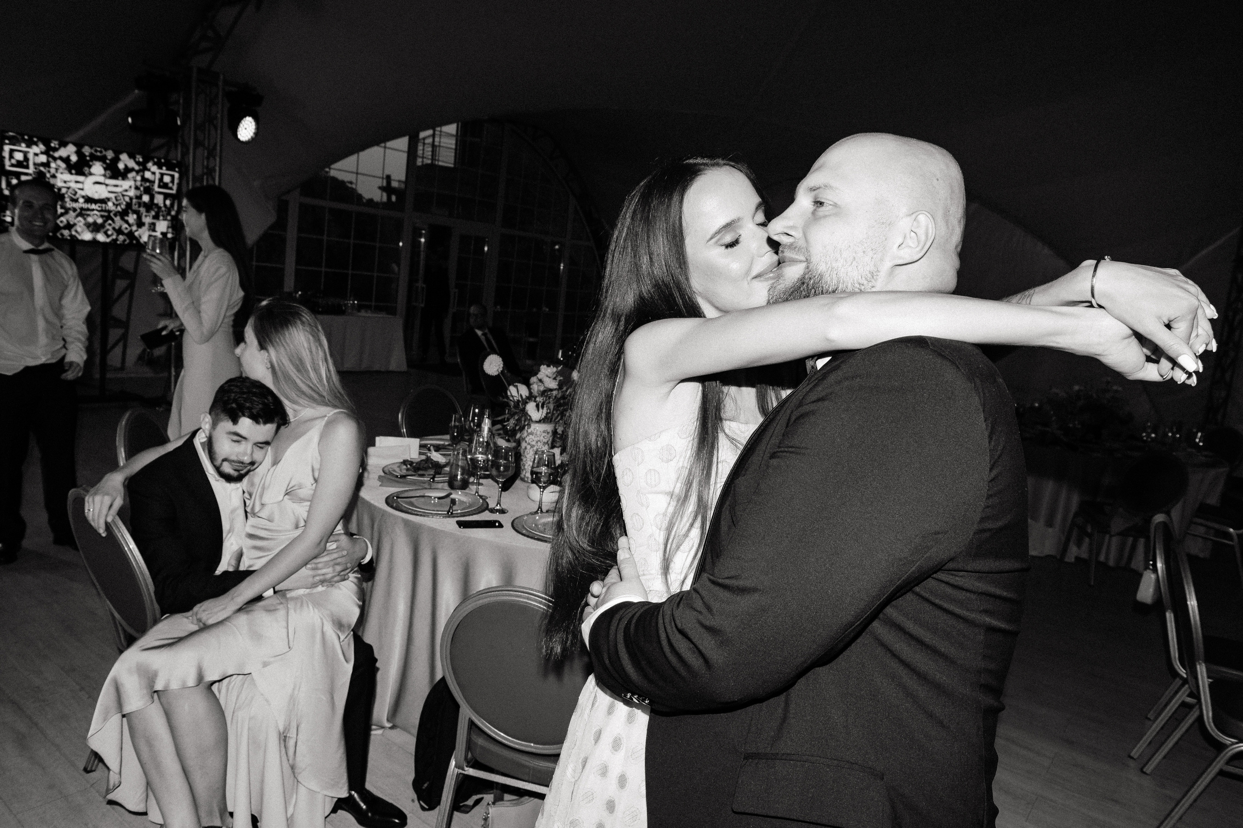 Родители Бекона женятся. Home