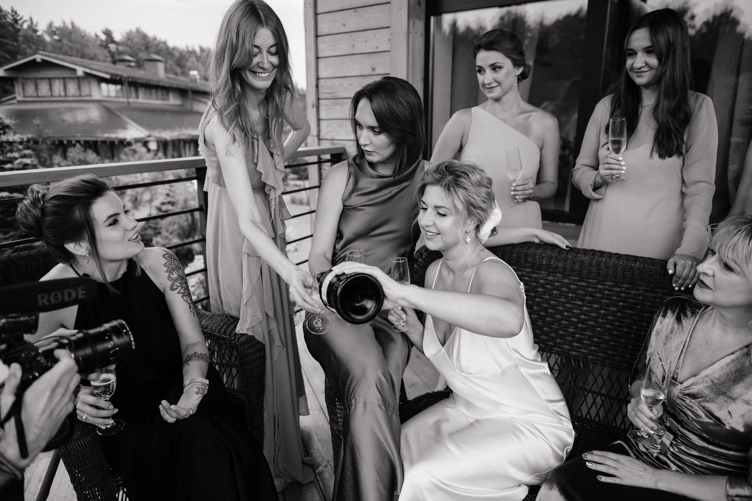 Родители Бекона женятся. Home