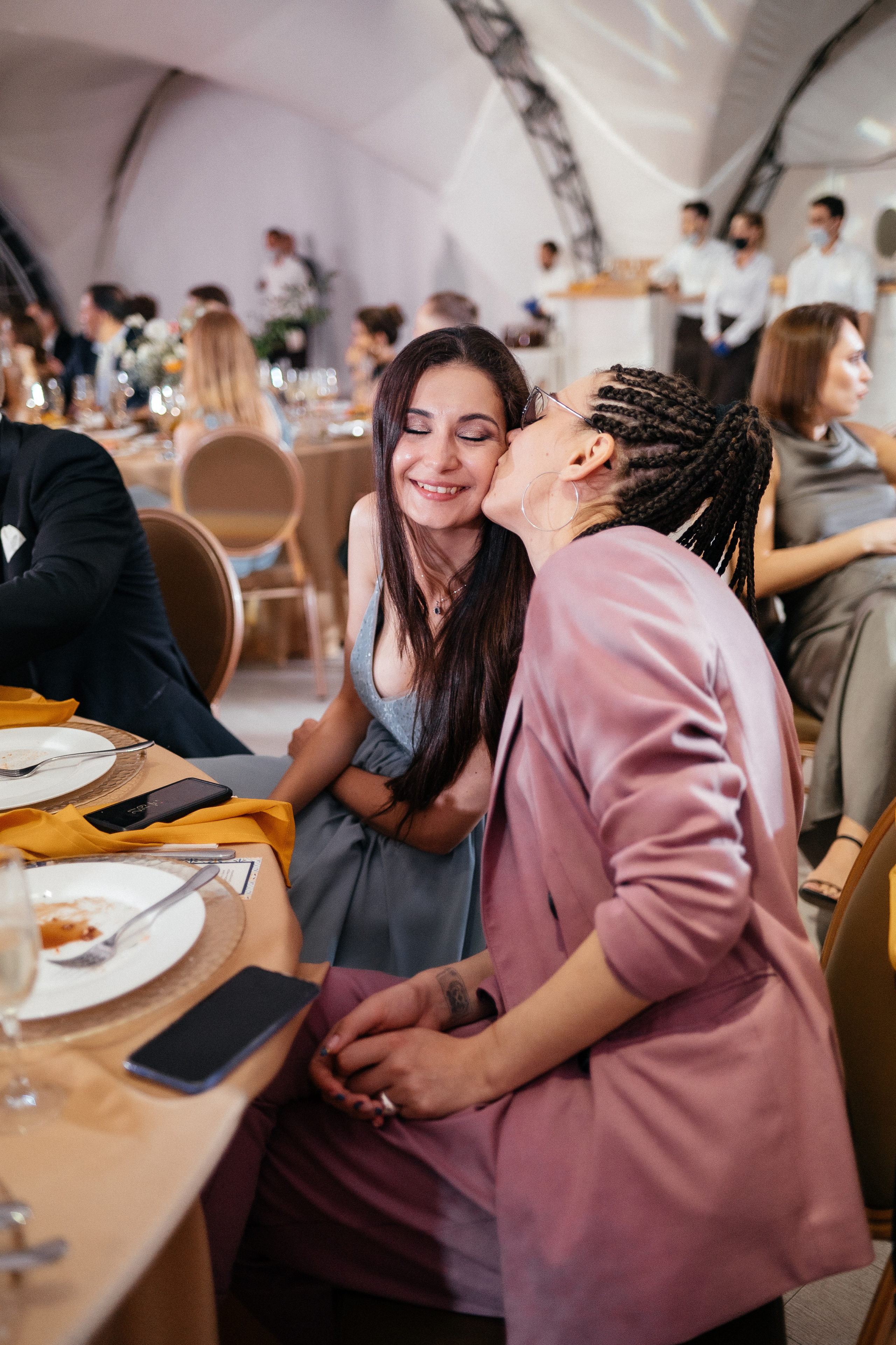 Родители Бекона женятся. Home