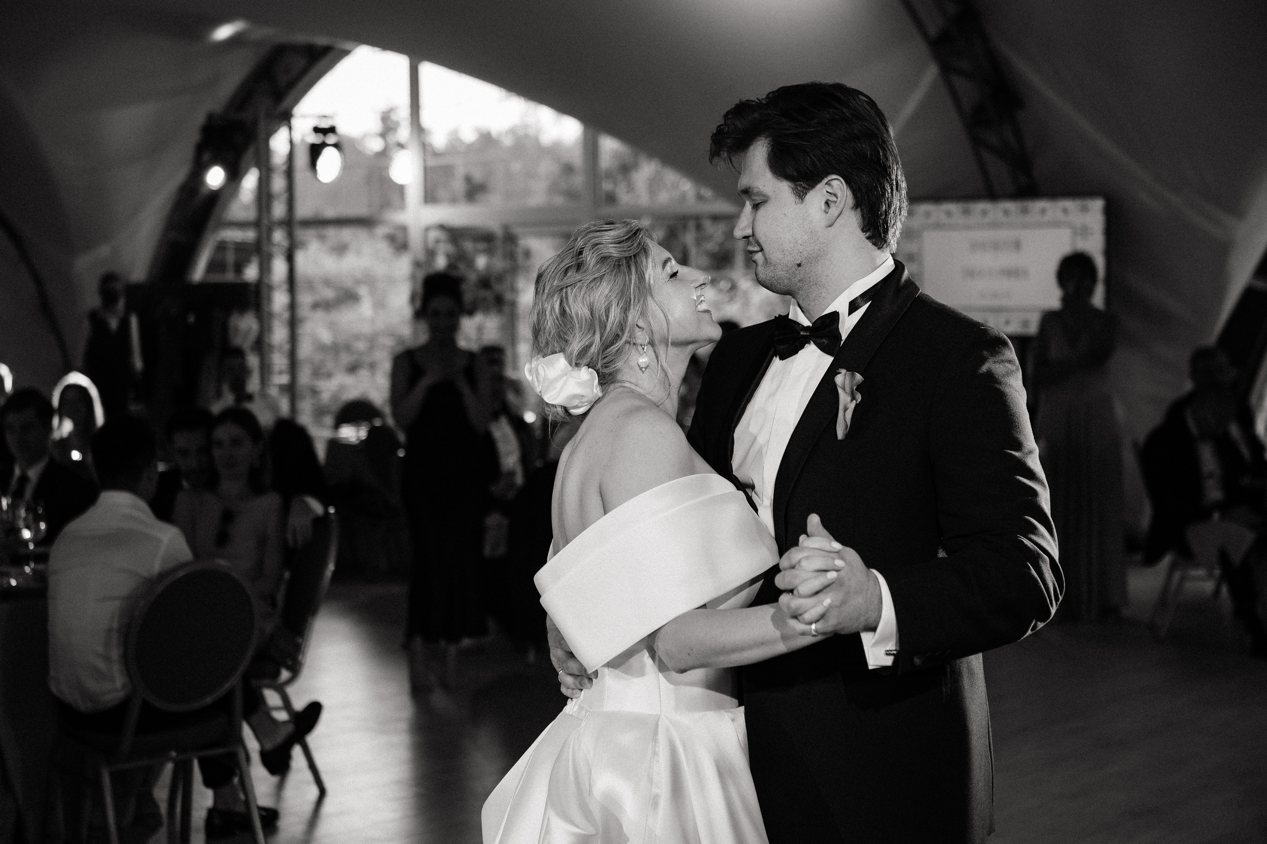 Родители Бекона женятся. Home