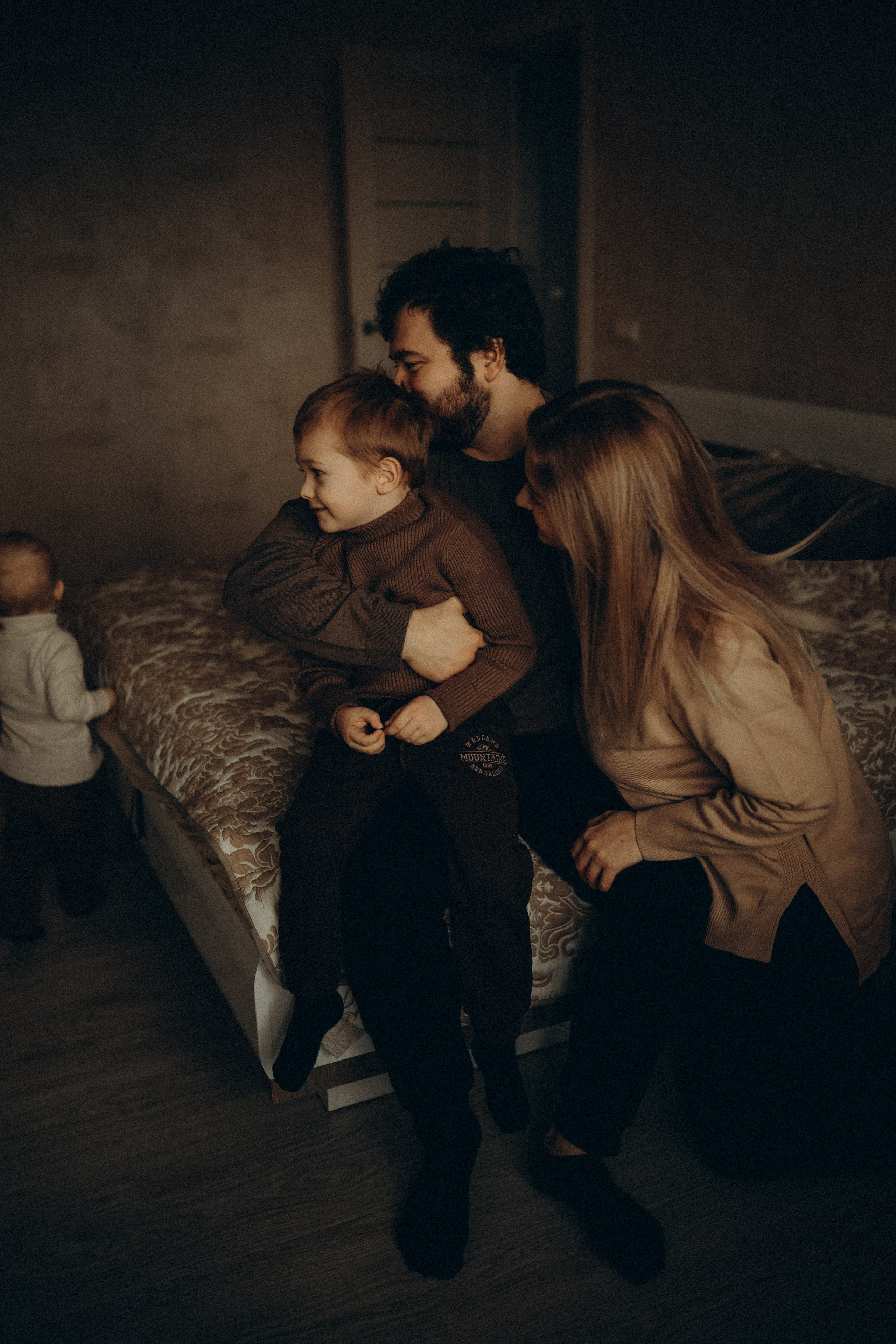 Саша, Юля с Даней и маленький Кир🤍. Семейный фотограф в Москве и Люберцах Юлия Гуськова