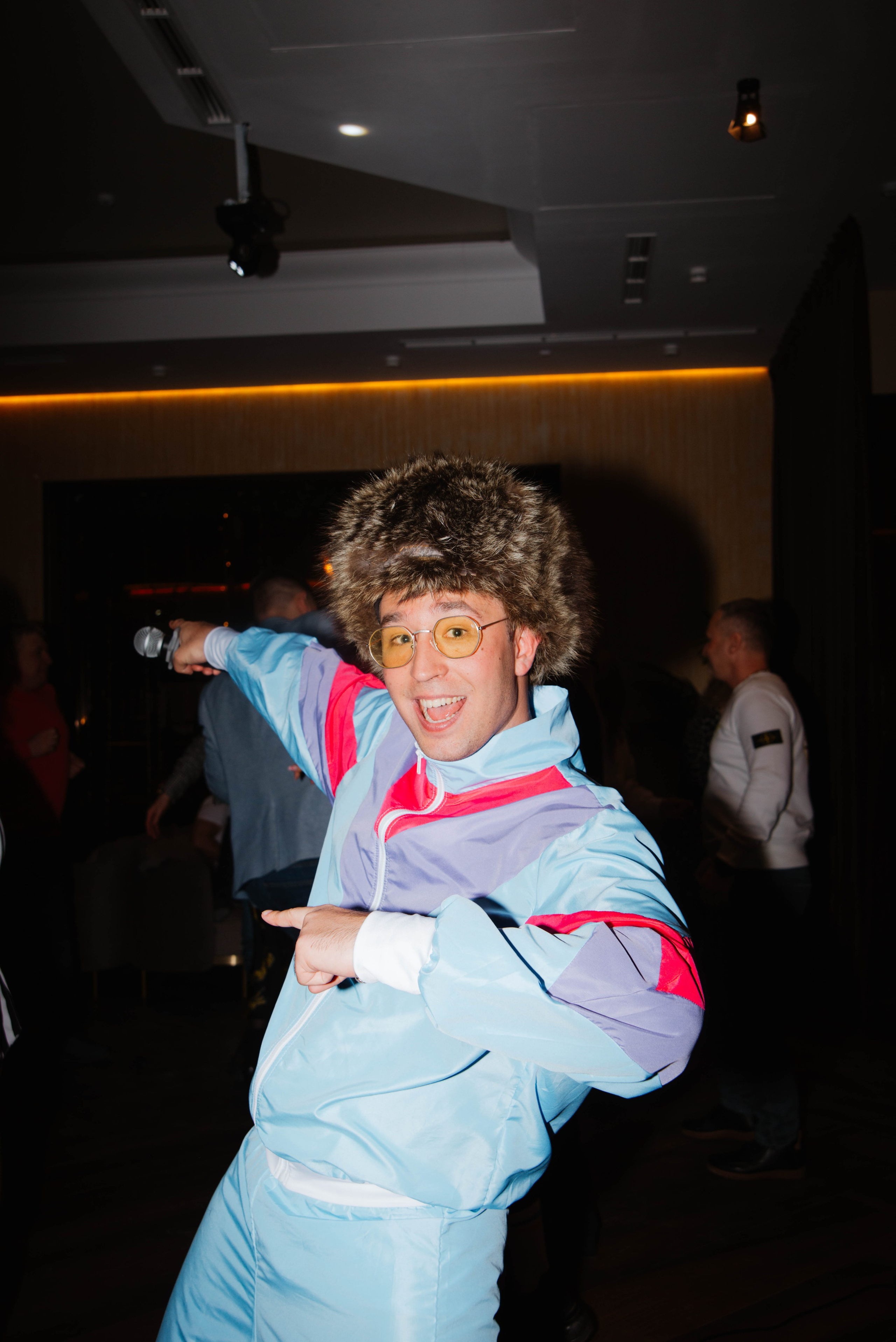 Праздник в стенах клубного пространства «Своя Среда». Ксения Glossa. Портретный и репортажный фотограф в Самаре