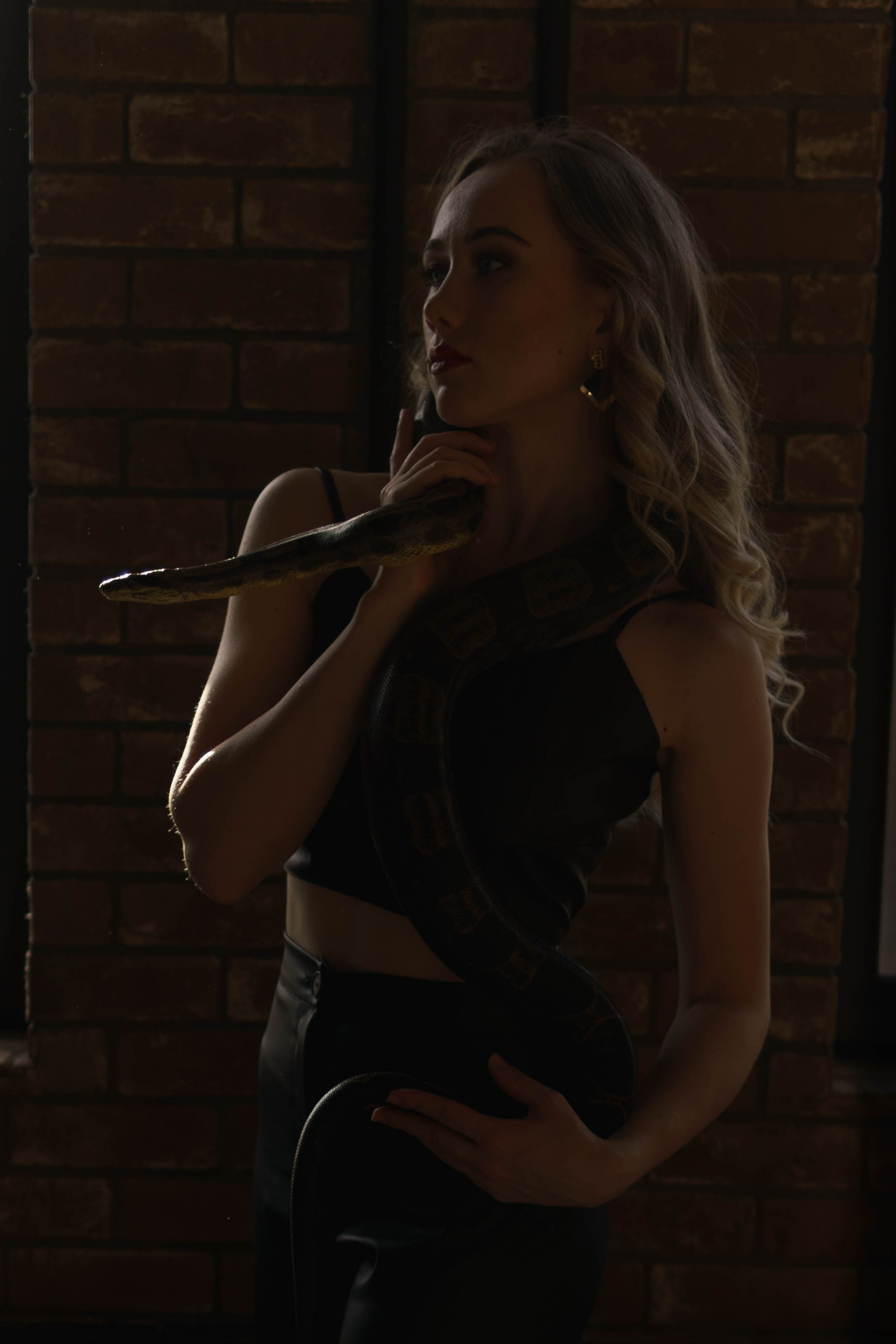 Настя и змея. Фотограф Kostyanika_olga в Екатеринбурге