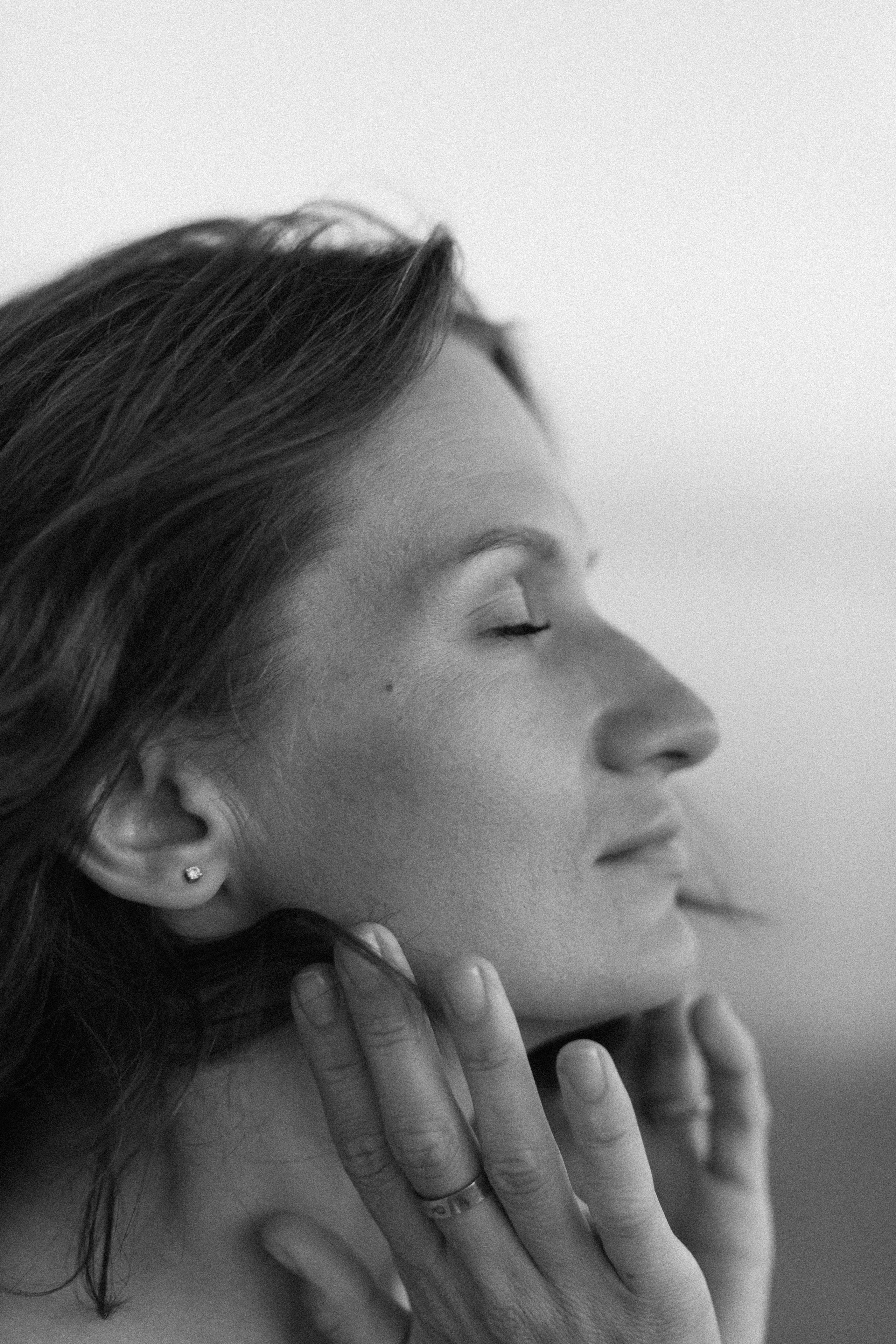 алёна малахова фотограф новосибирск семейный детский домашняя фотосессия в новосибирске день рождения репортажная съёмка фотосессия с лошадьми на конюшне деревня алтай  на природе фотосессия в детском саду мама и сын предложение руки и сердца идея  помолвка фотосессия берег закат детский день рождения годик торт аниматор лофт игровая продолжение следует prodoljenie_sleduet_  корпоратив тимбилдинг первоклашка линейка  контент  бизнес портрет оперный новат франция берет весна девушка мама и дочь мать и дитя