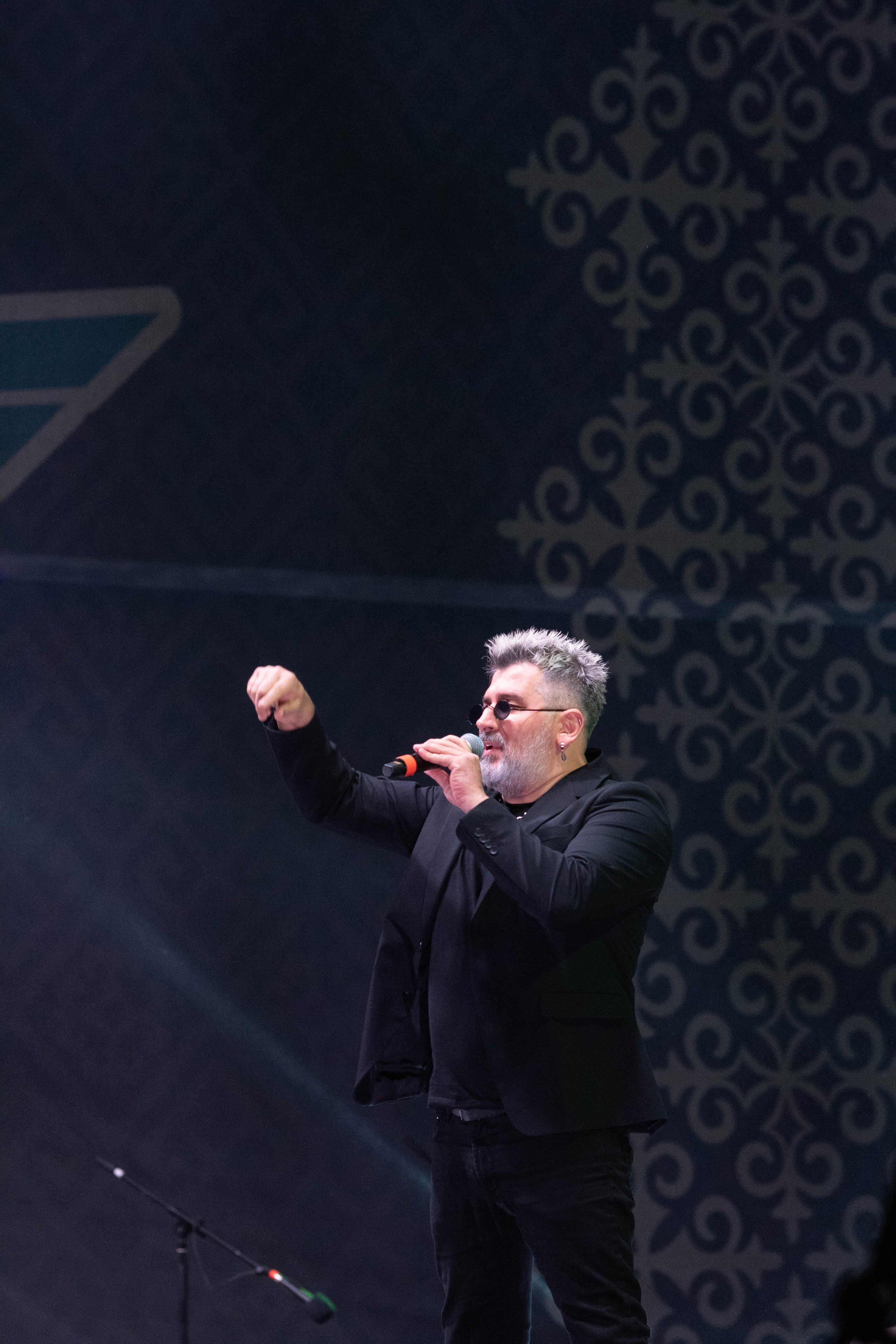 Коммерческий фотограф Караганда Алмаз Нуржанов