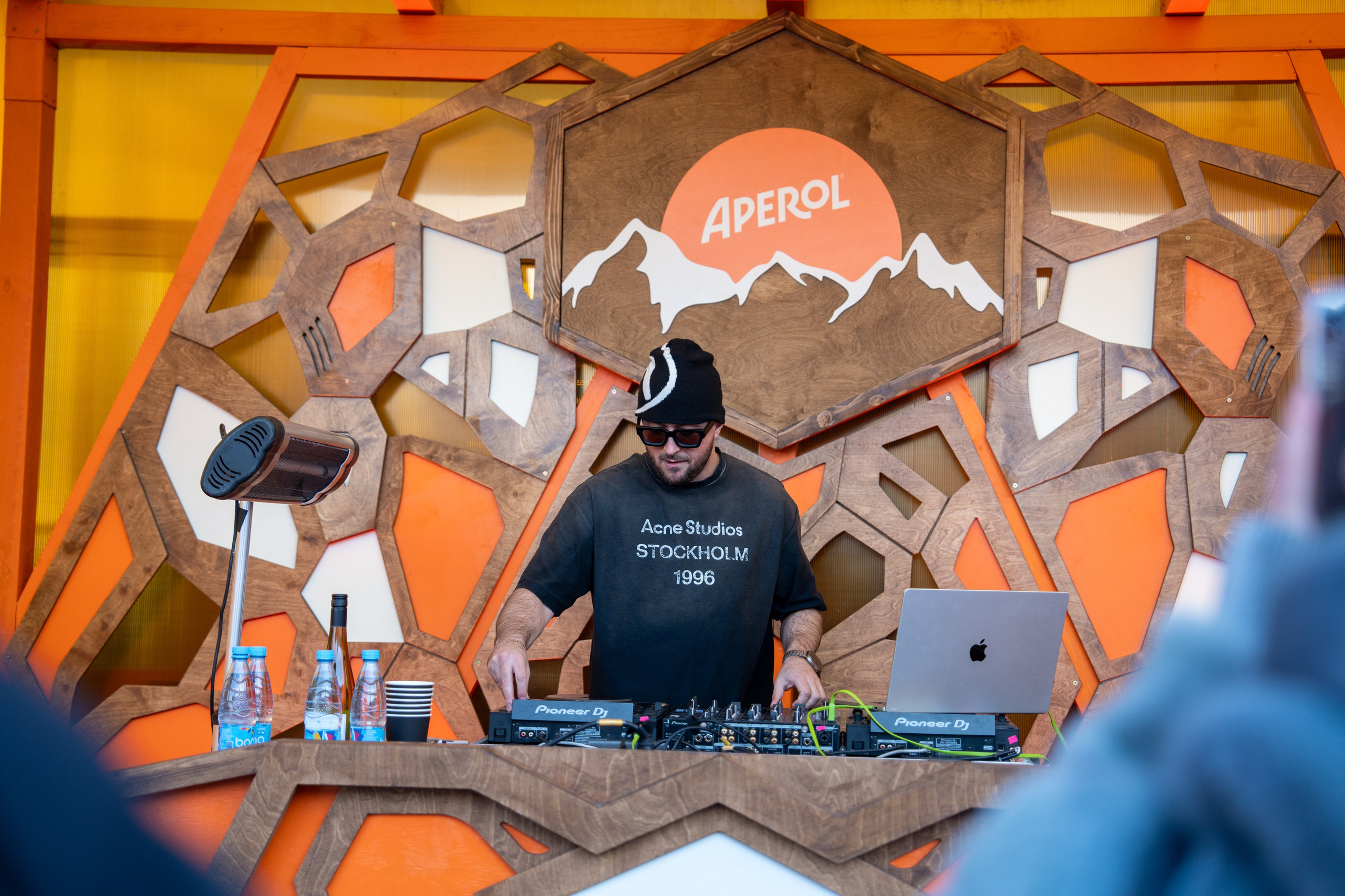 Фотоотчет партнерской интеграции Aperol Spritz на Роза Фест 2025. Репортажный фотограф в Красной Поляне и Сочи Павлюченко Екатерина