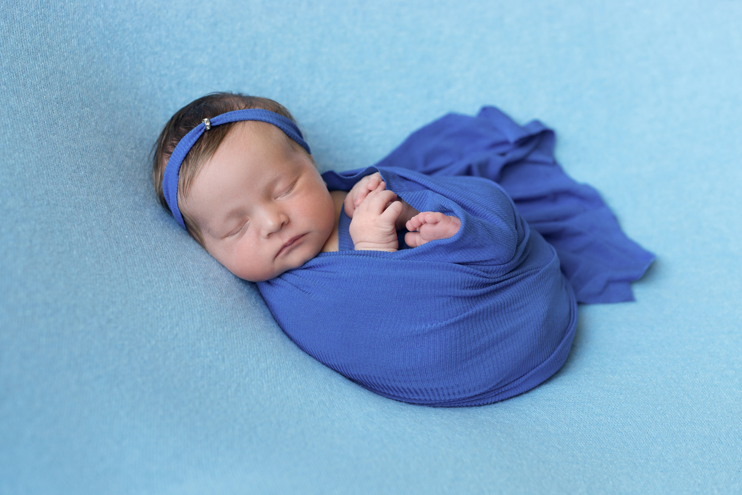 PH @kataleya_newborn. Retoucher Aleksmokh