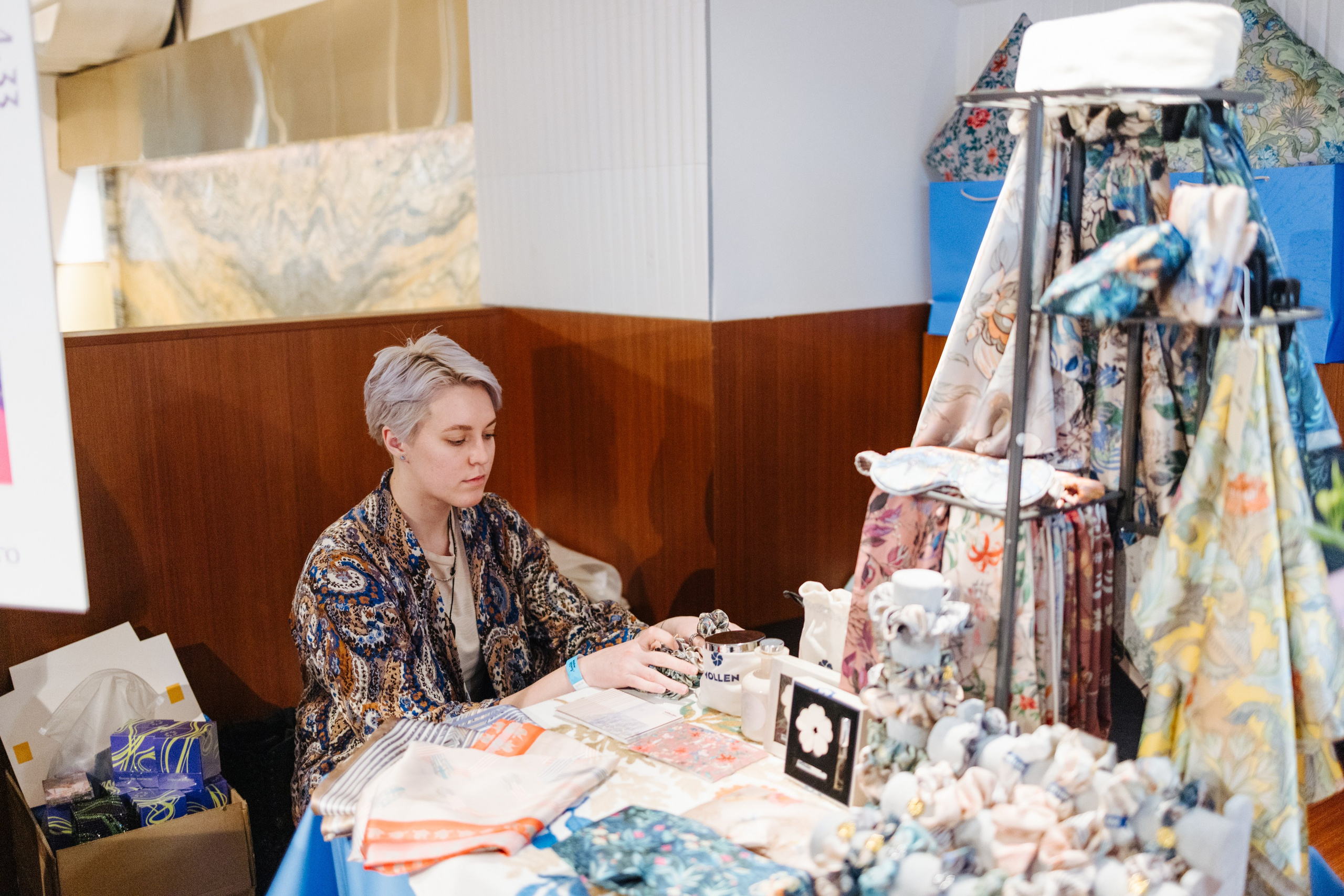 2–3 марта 2024 в пространстве «Три вокзала. Депо» / День 1 / фото Валерий Белобеев. Фотоотчеты «Ламбада-маркета»