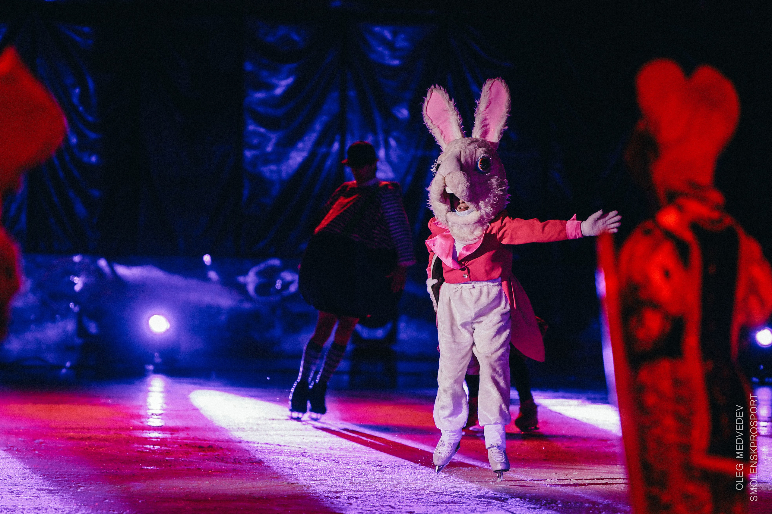 Алиса в стране чудес шоу на льду. Спортивный фотограф Олег Медведев | prosport67 | Смоленск