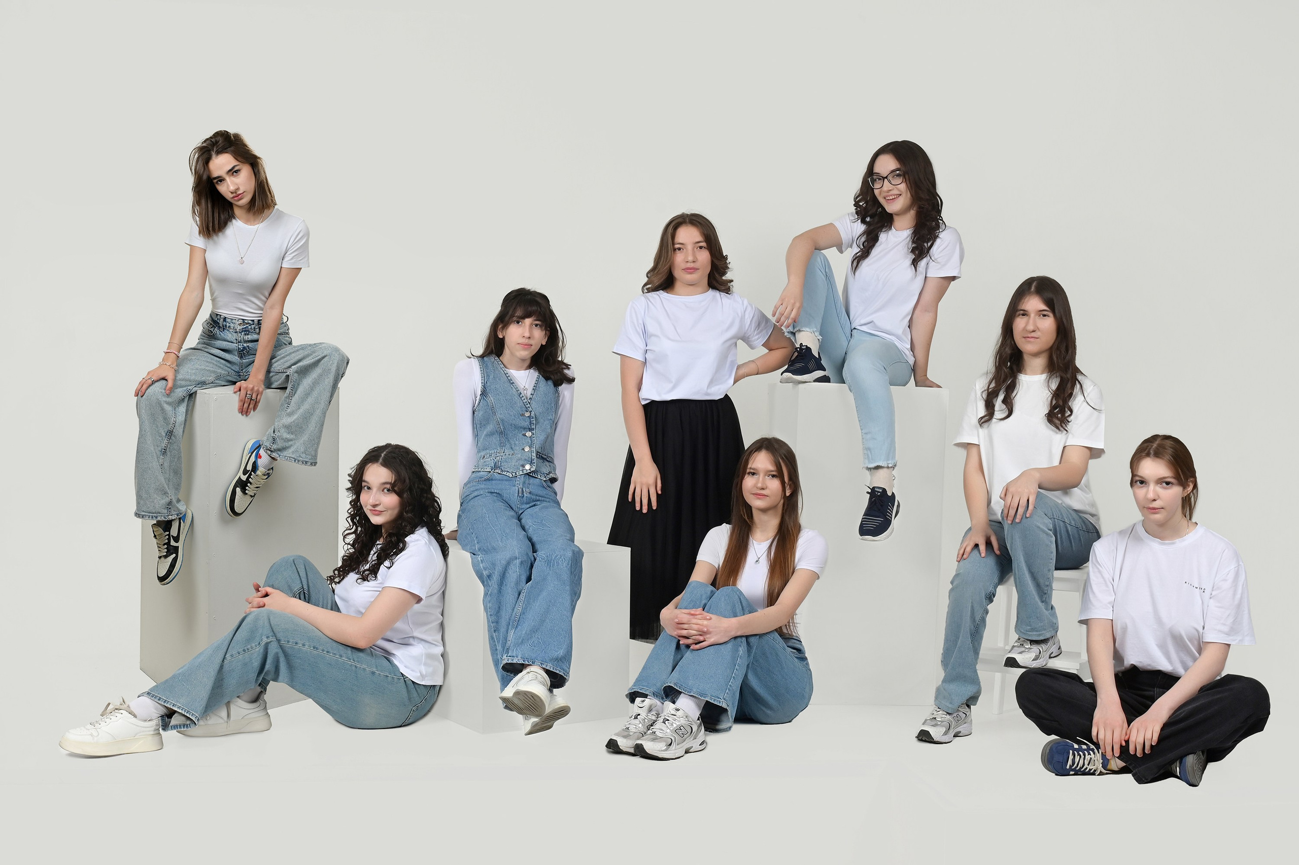 Галерея фотографий. Первая школьная фотостудия Zoom-Zoom в городе Владикавказ