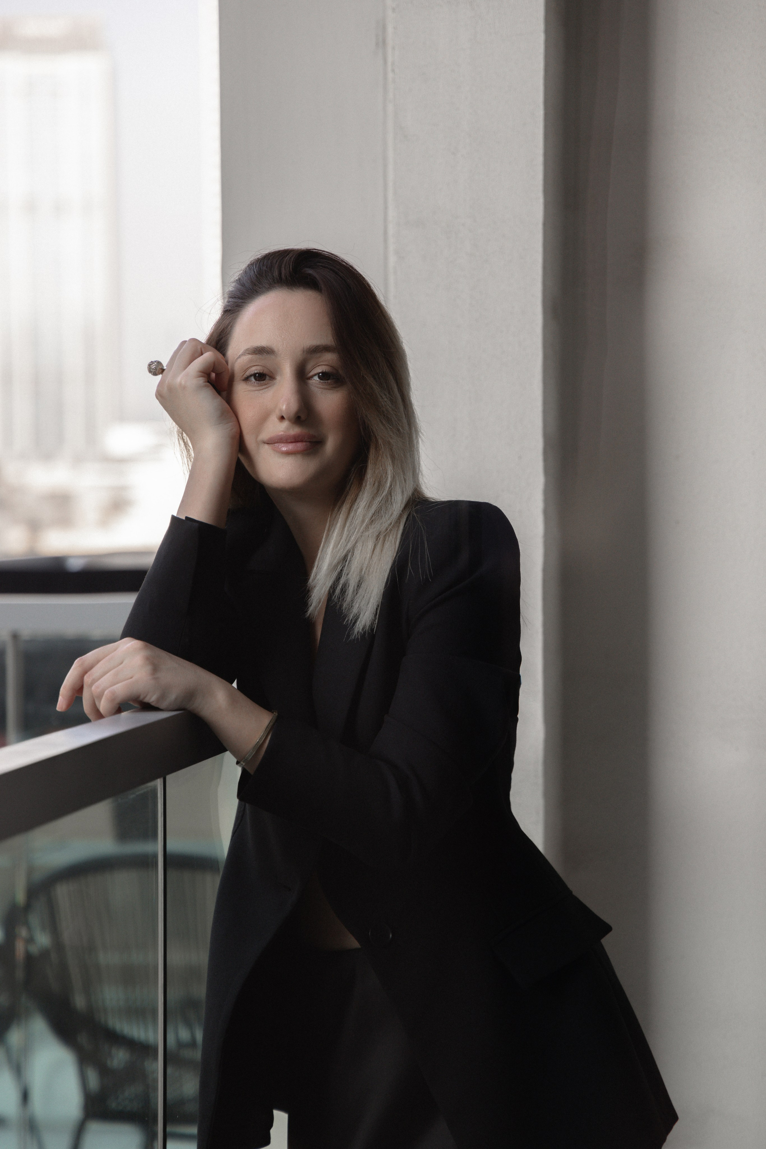 ЖЕНСКИЙ ПОРТРЕТ. SHE BY VI. Женский портретный фотограф в Москве